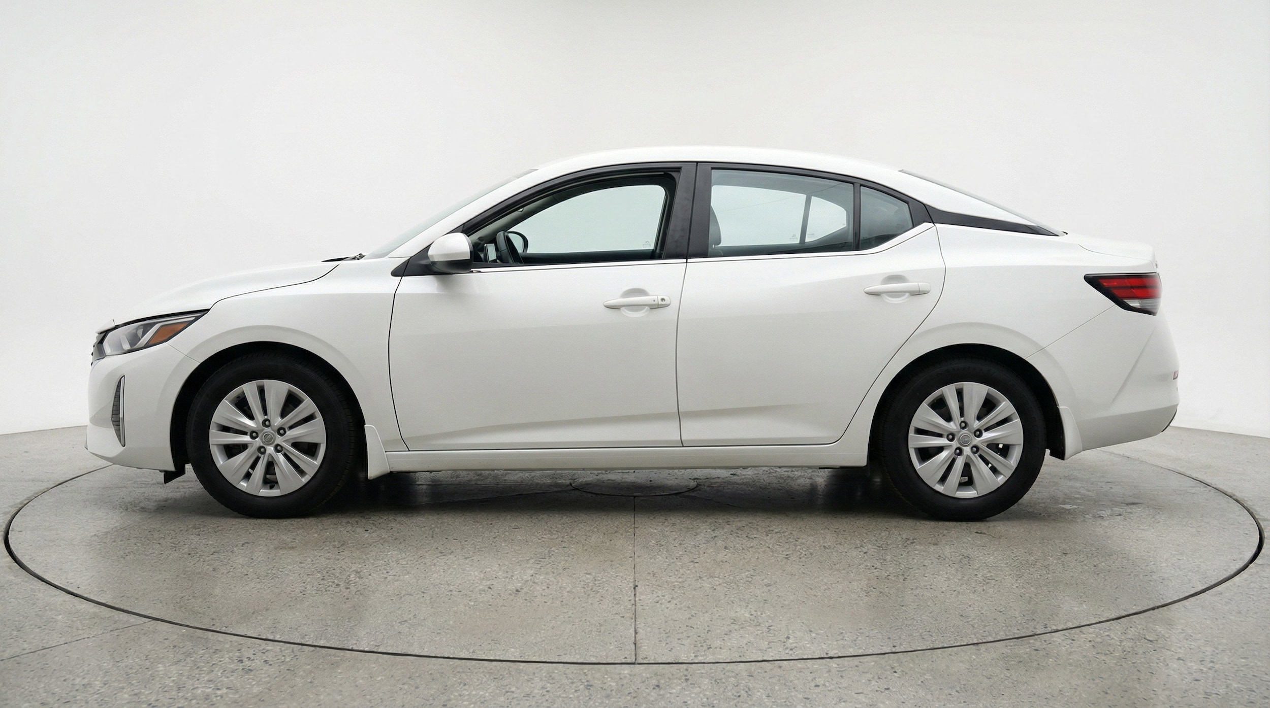 Thumbnail: 2025 Nissan Sentra - 5