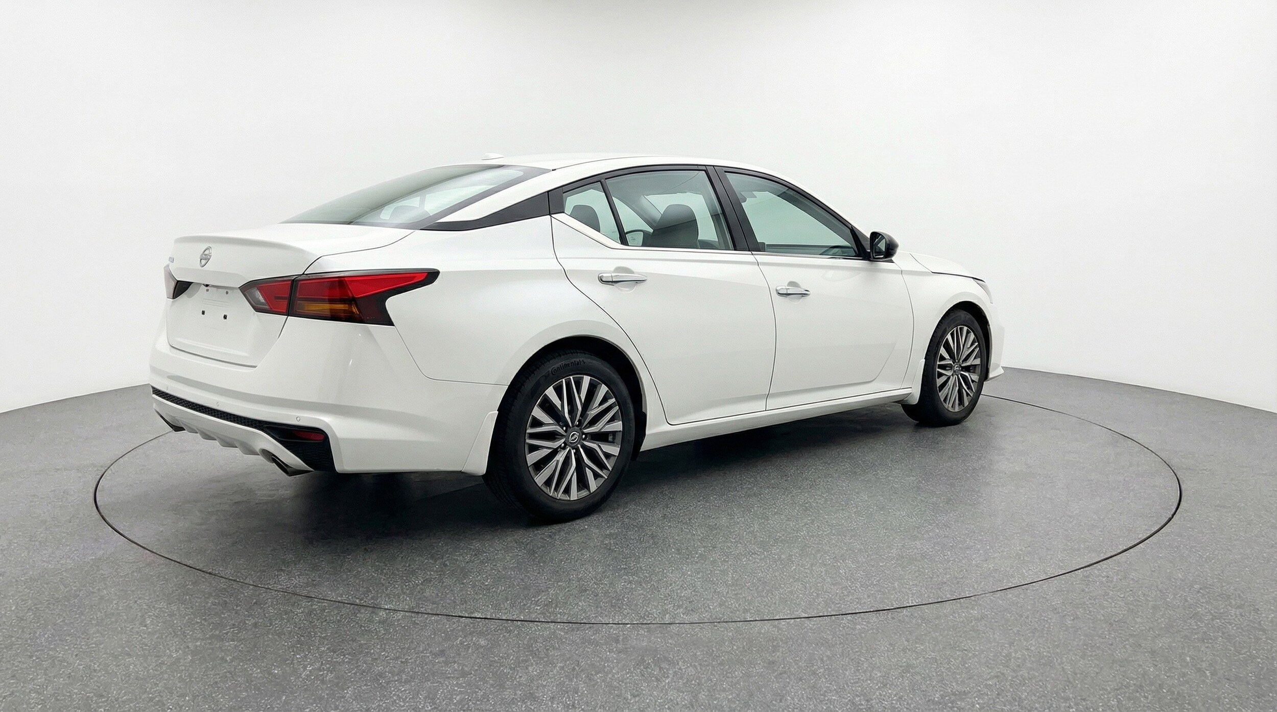 Thumbnail: 2025 Nissan Altima - 9