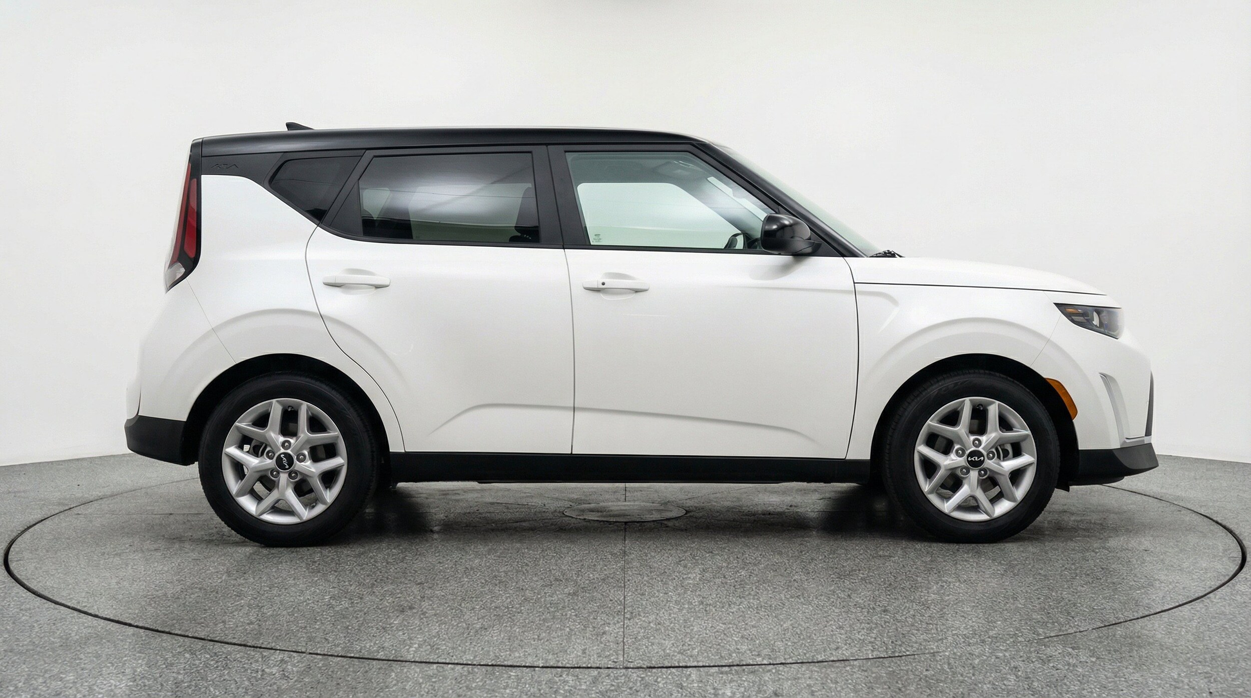 Thumbnail: 2025 Kia Soul - 11