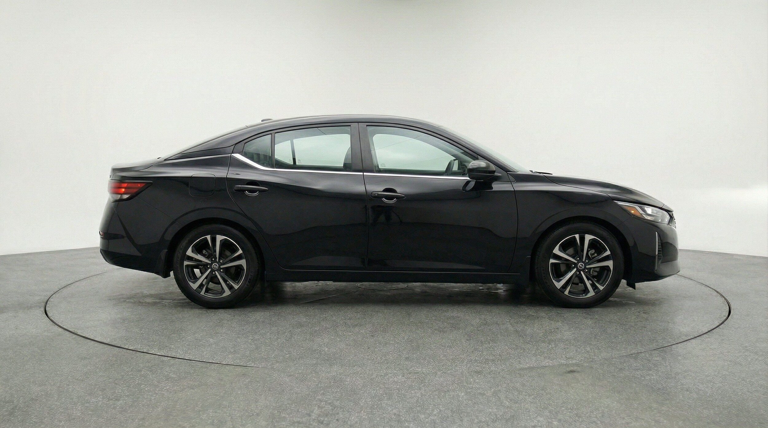 Thumbnail: 2025 Nissan Sentra - 11