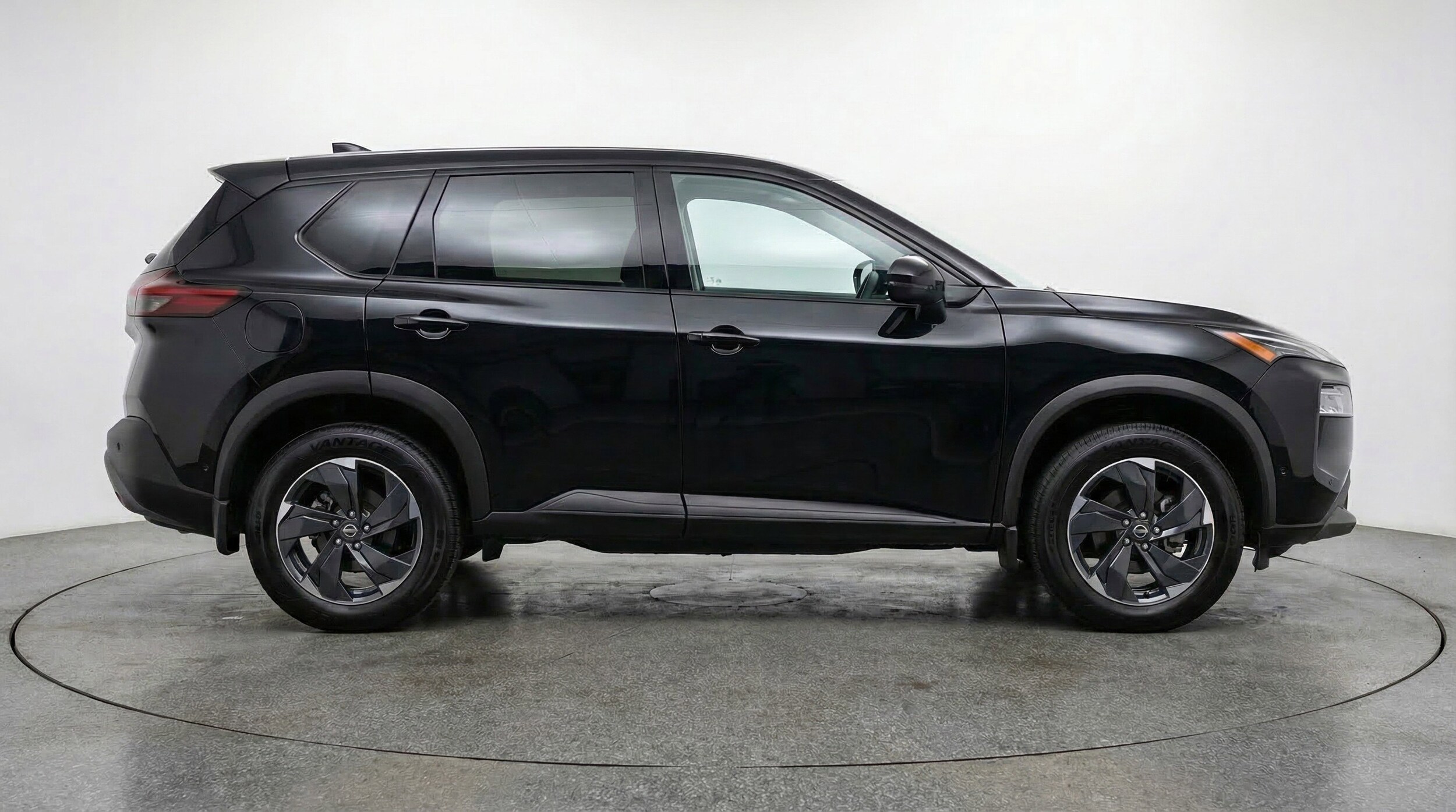 Thumbnail: 2025 Nissan Rogue - 11