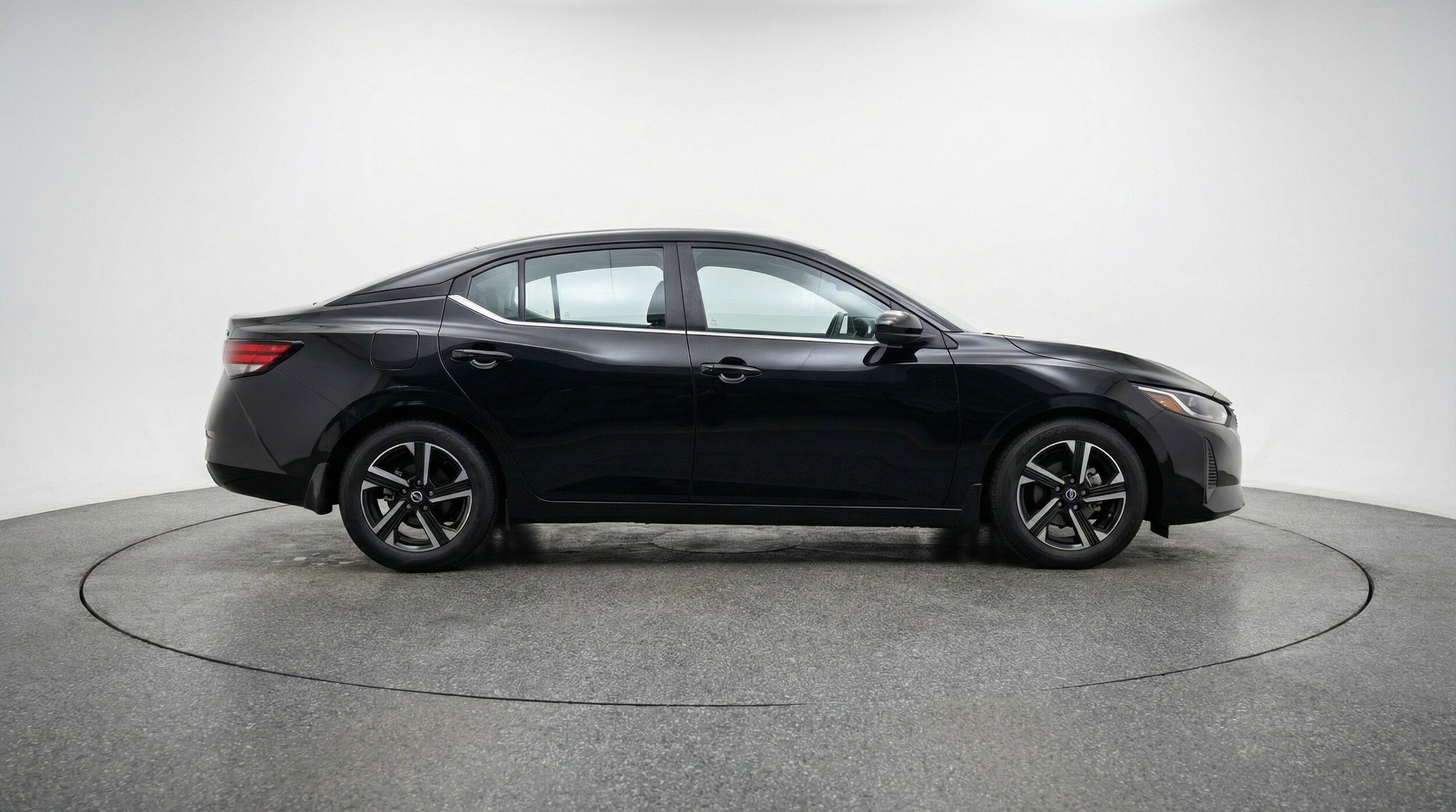 Thumbnail: 2025 Nissan Sentra - 11