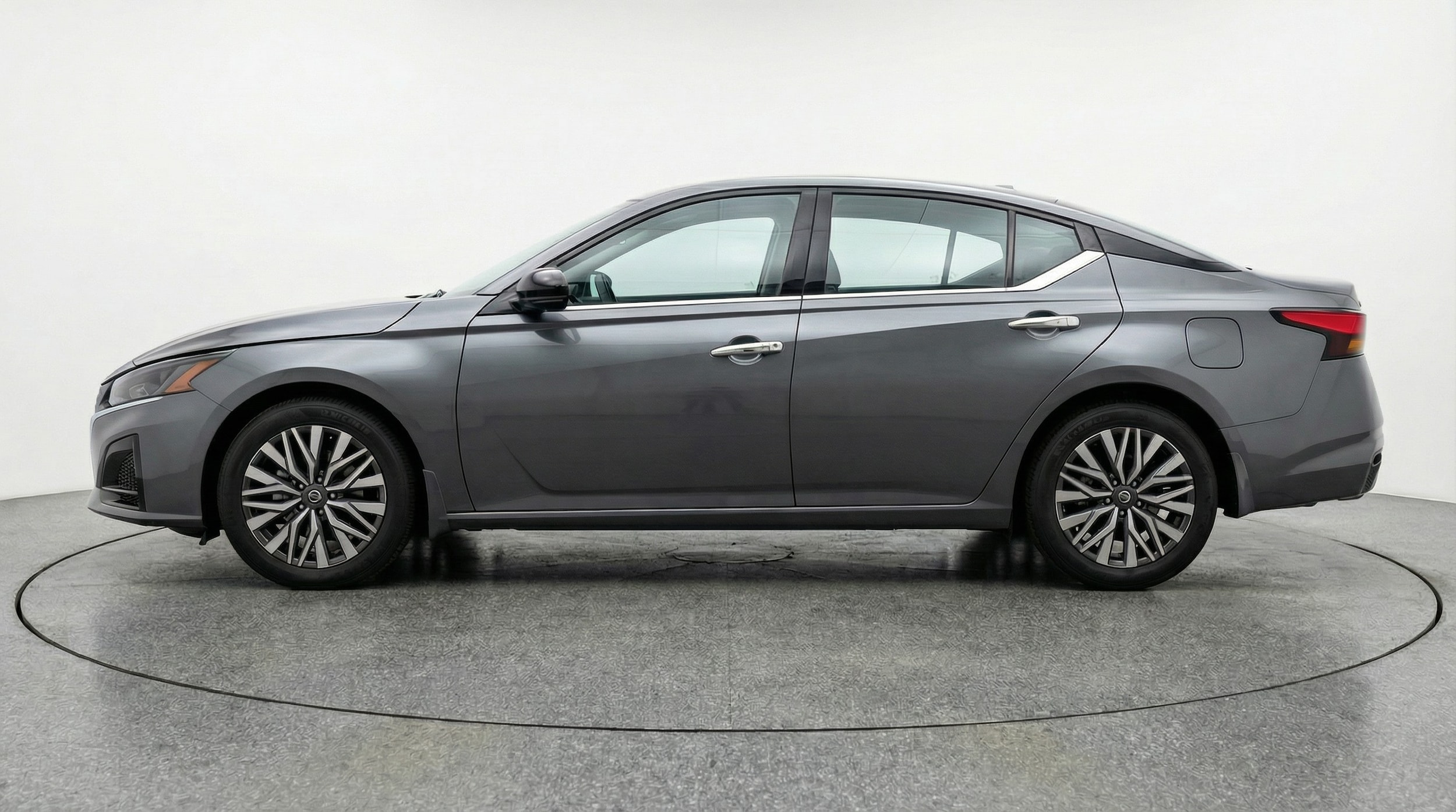 Thumbnail: 2025 Nissan Altima - 4