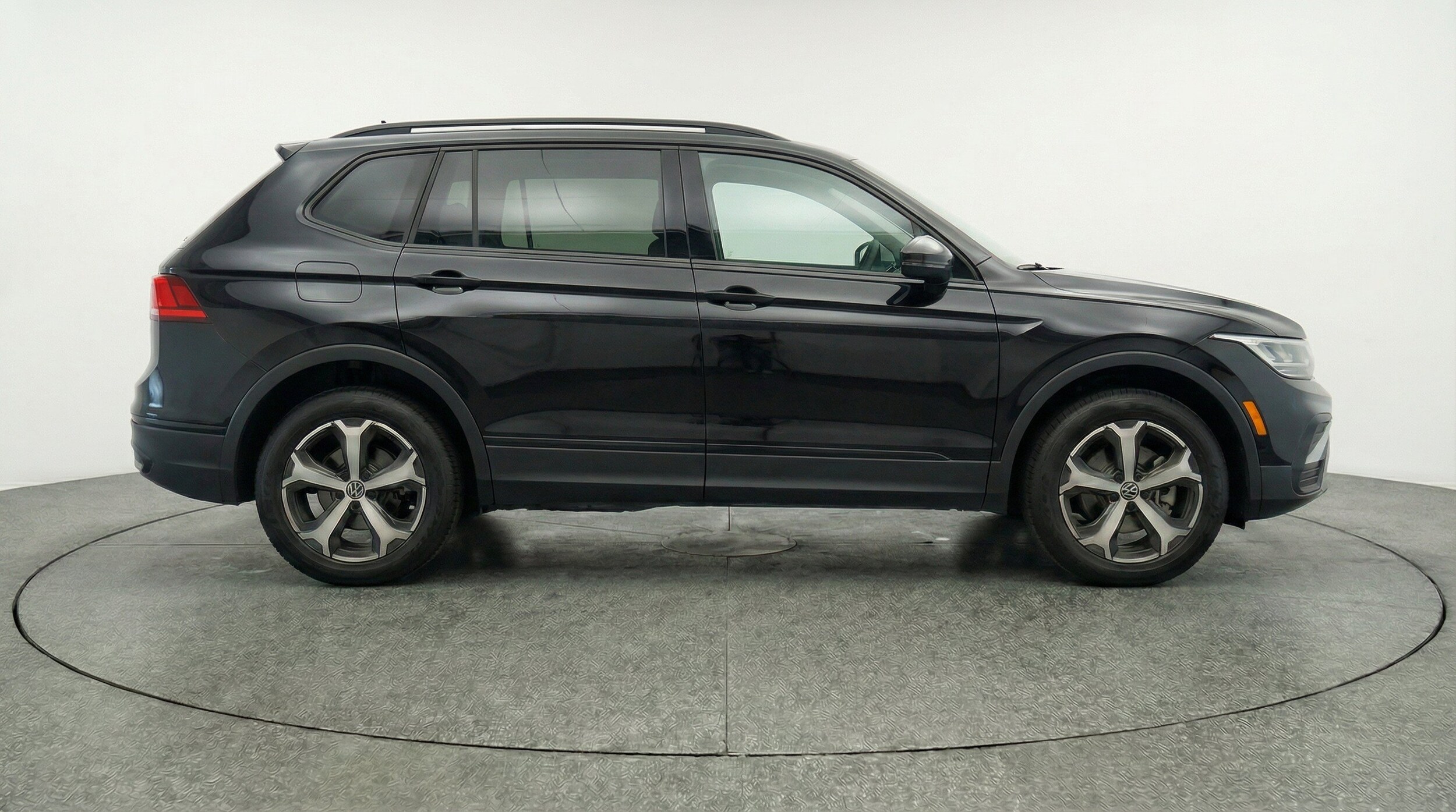 Thumbnail: 2026 Volkswagen Tiguan - 11