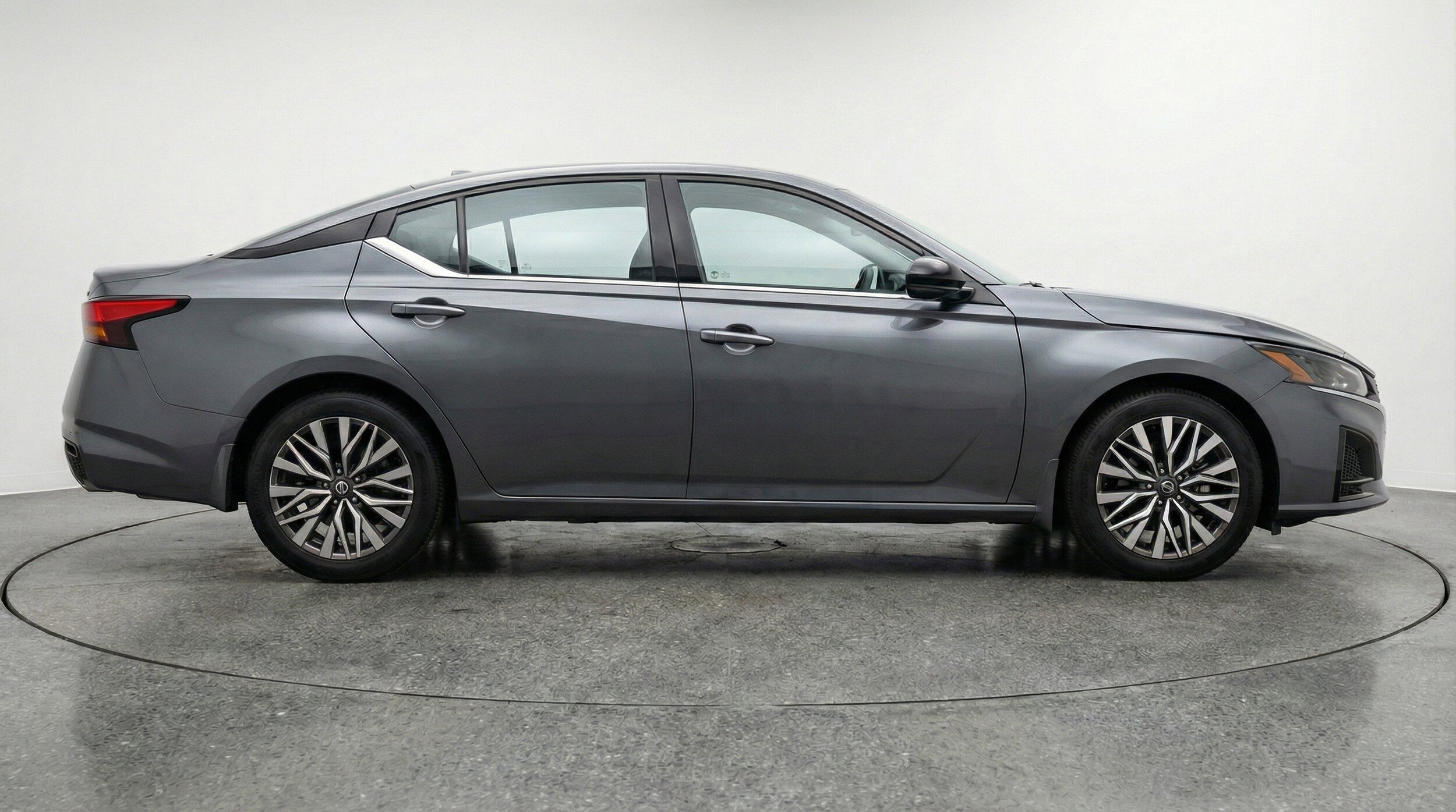 Thumbnail: 2025 Nissan Altima - 11