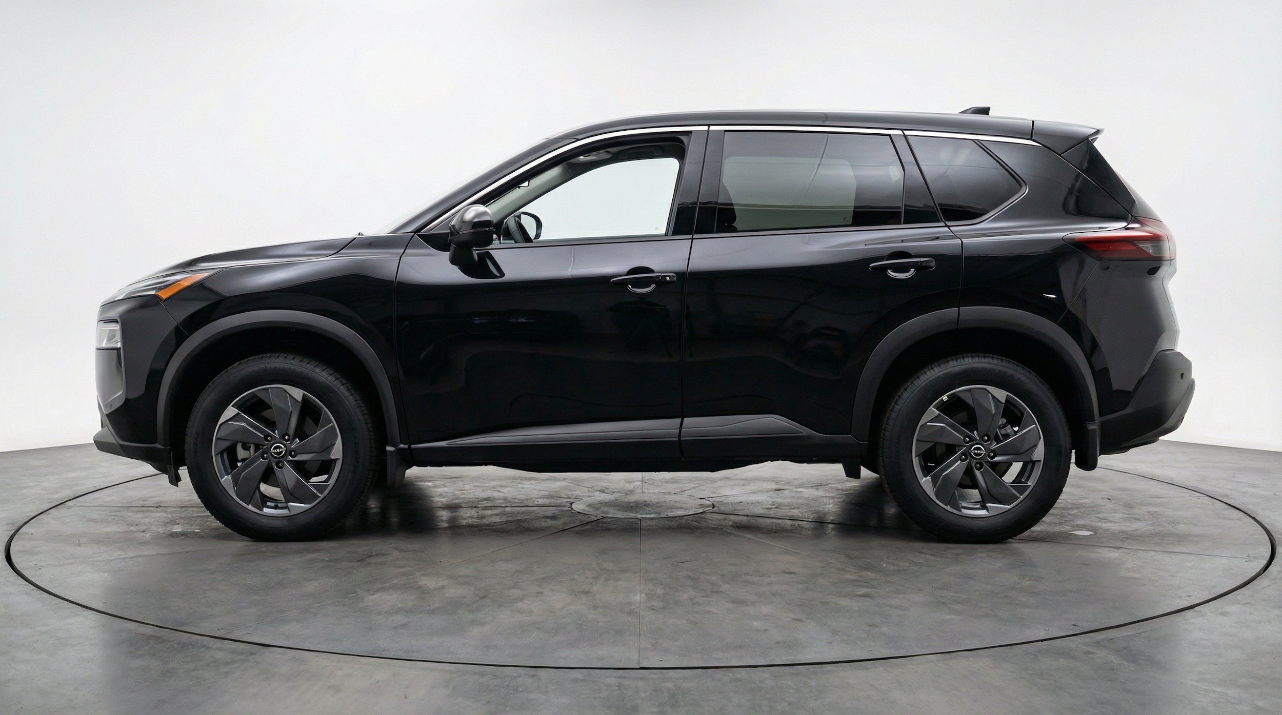 Thumbnail: 2025 Nissan Rogue - 5