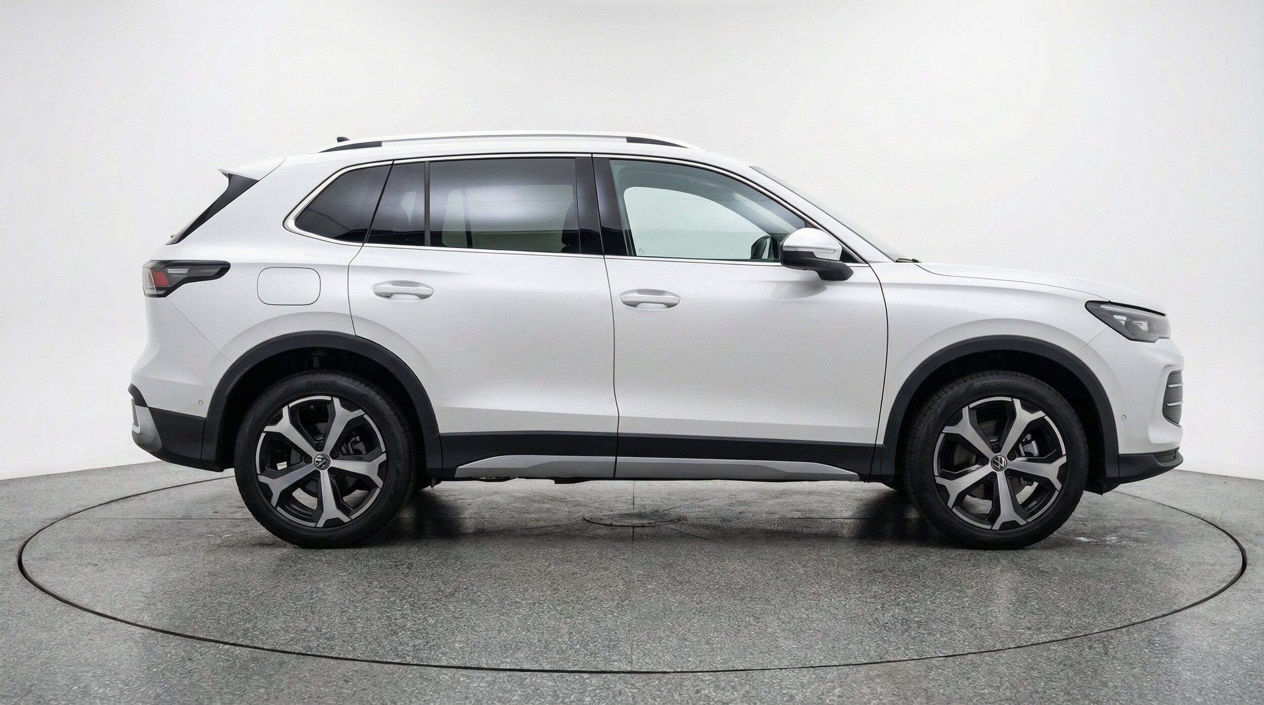 Thumbnail: 2026 Volkswagen Tiguan - 11