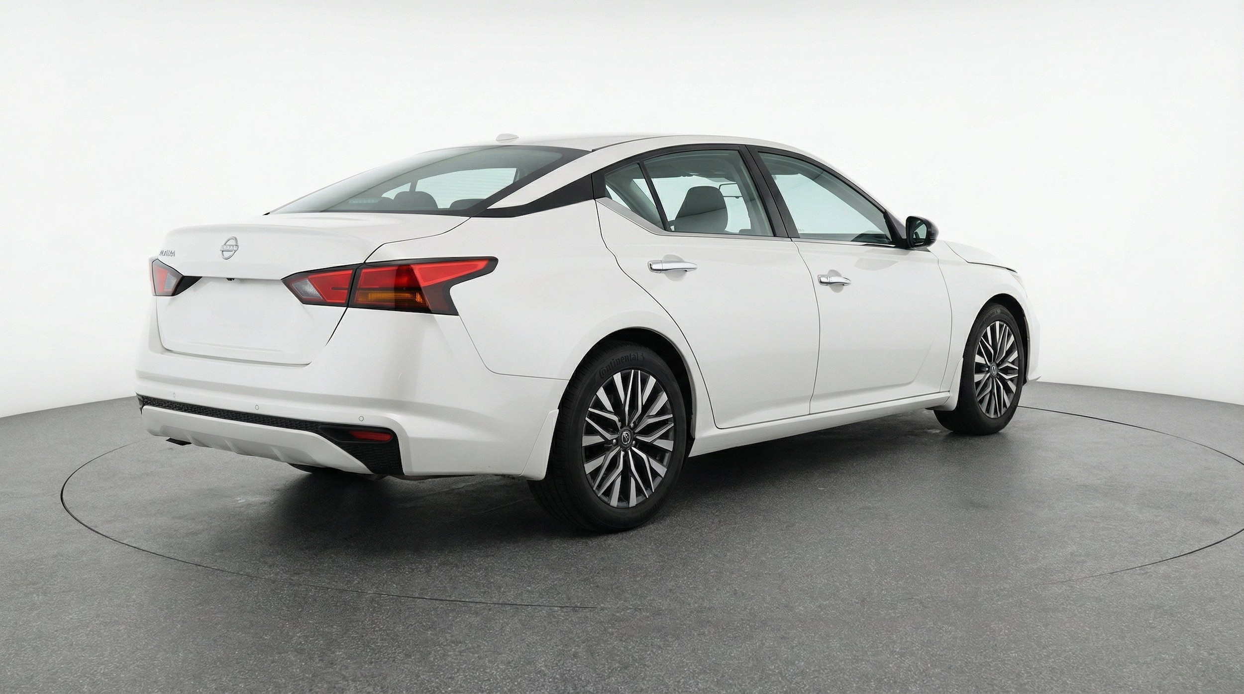 Thumbnail: 2025 Nissan Altima - 9