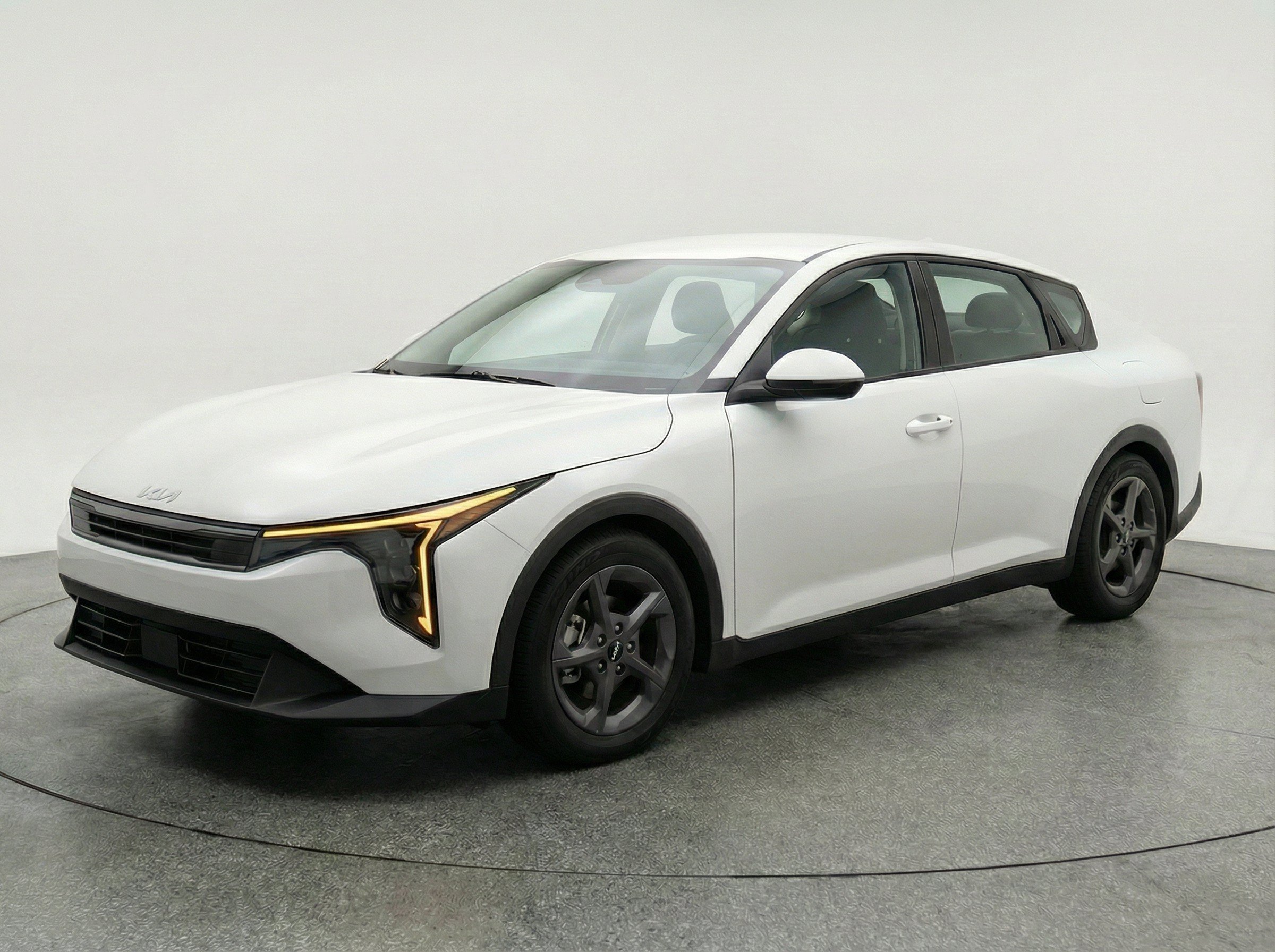 Thumbnail: 2025 Kia K4 - 3