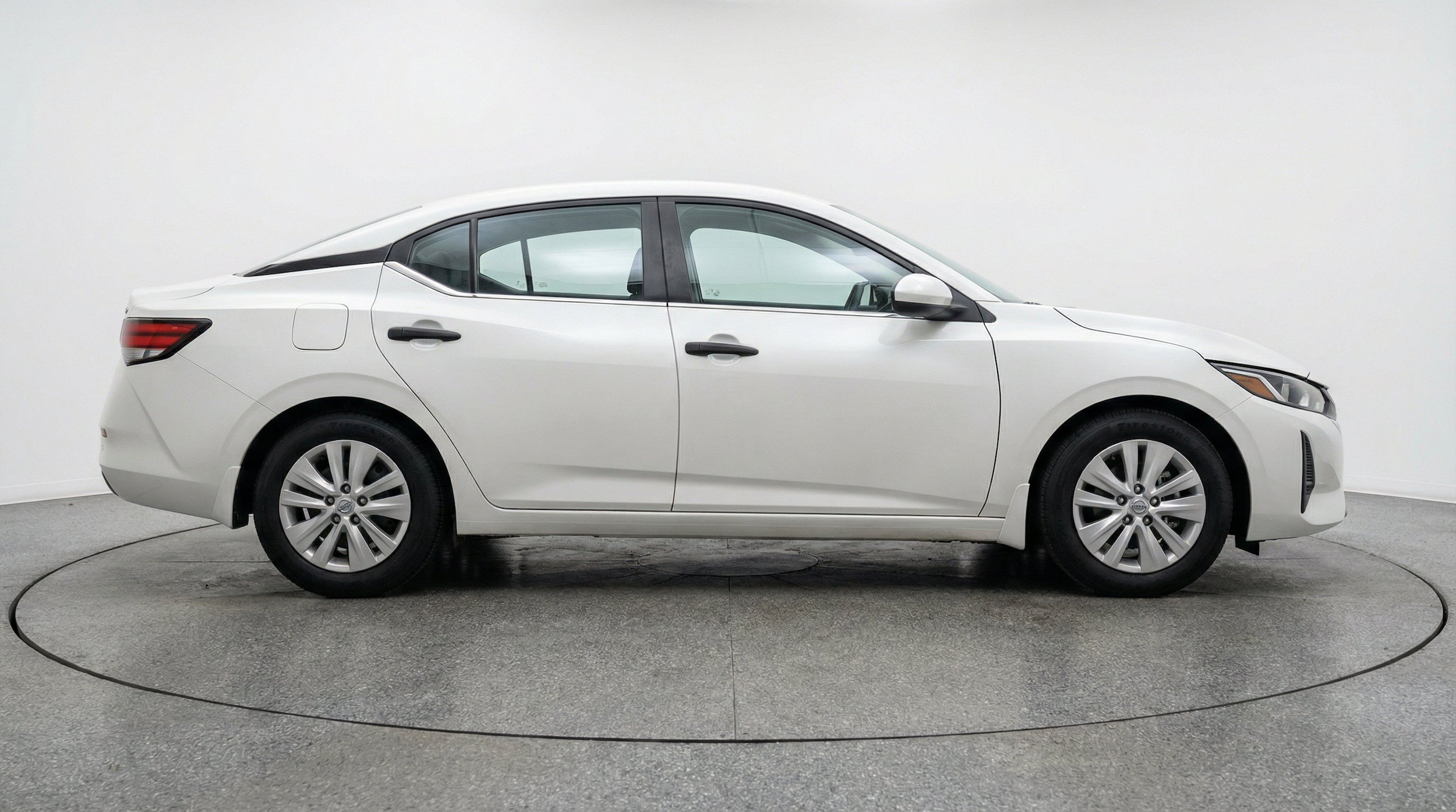 Thumbnail: 2025 Nissan Sentra - 10