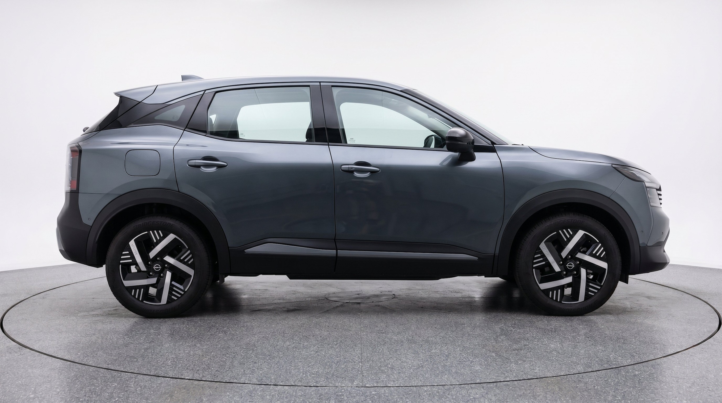 Thumbnail: 2026 Nissan Kicks - 11