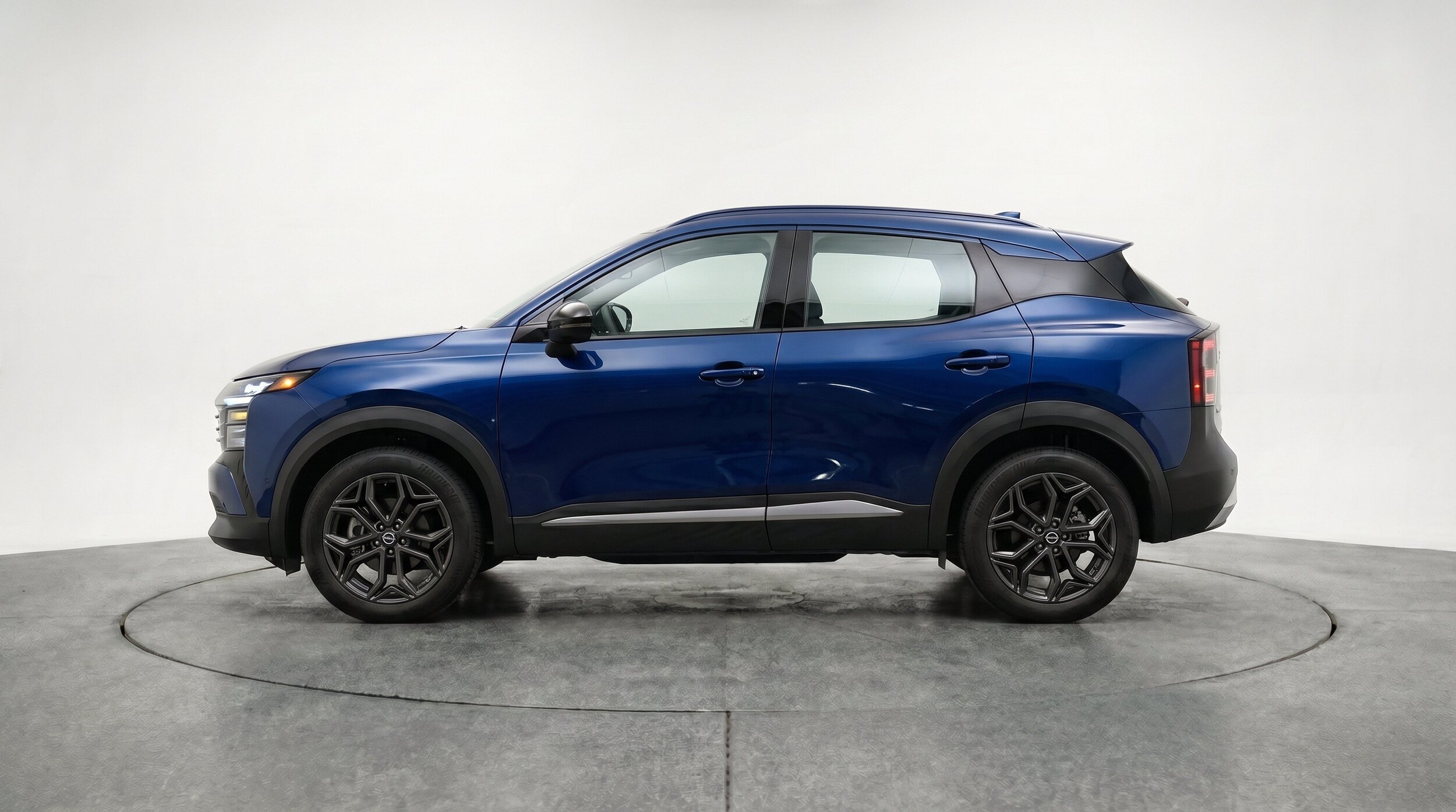 Thumbnail: 2026 Nissan Kicks - 5