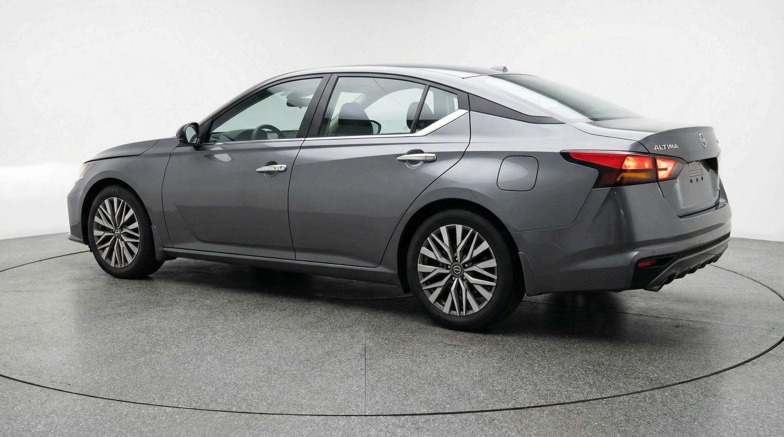 Thumbnail: 2025 Nissan Altima - 5