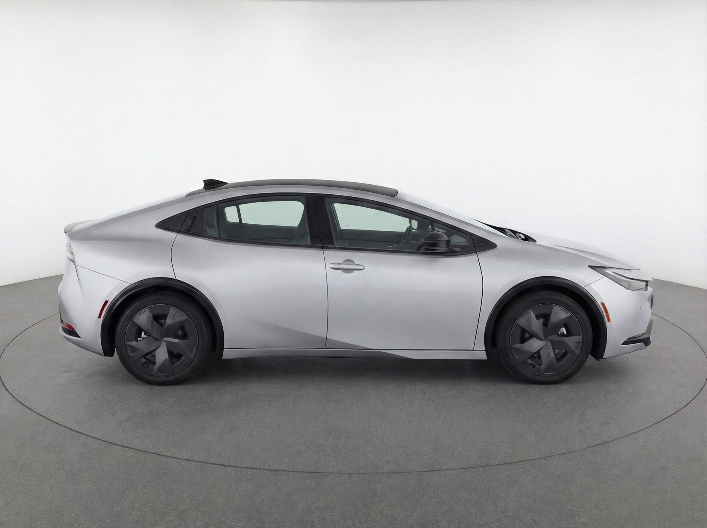 Thumbnail: 2025 Toyota Prius - 10