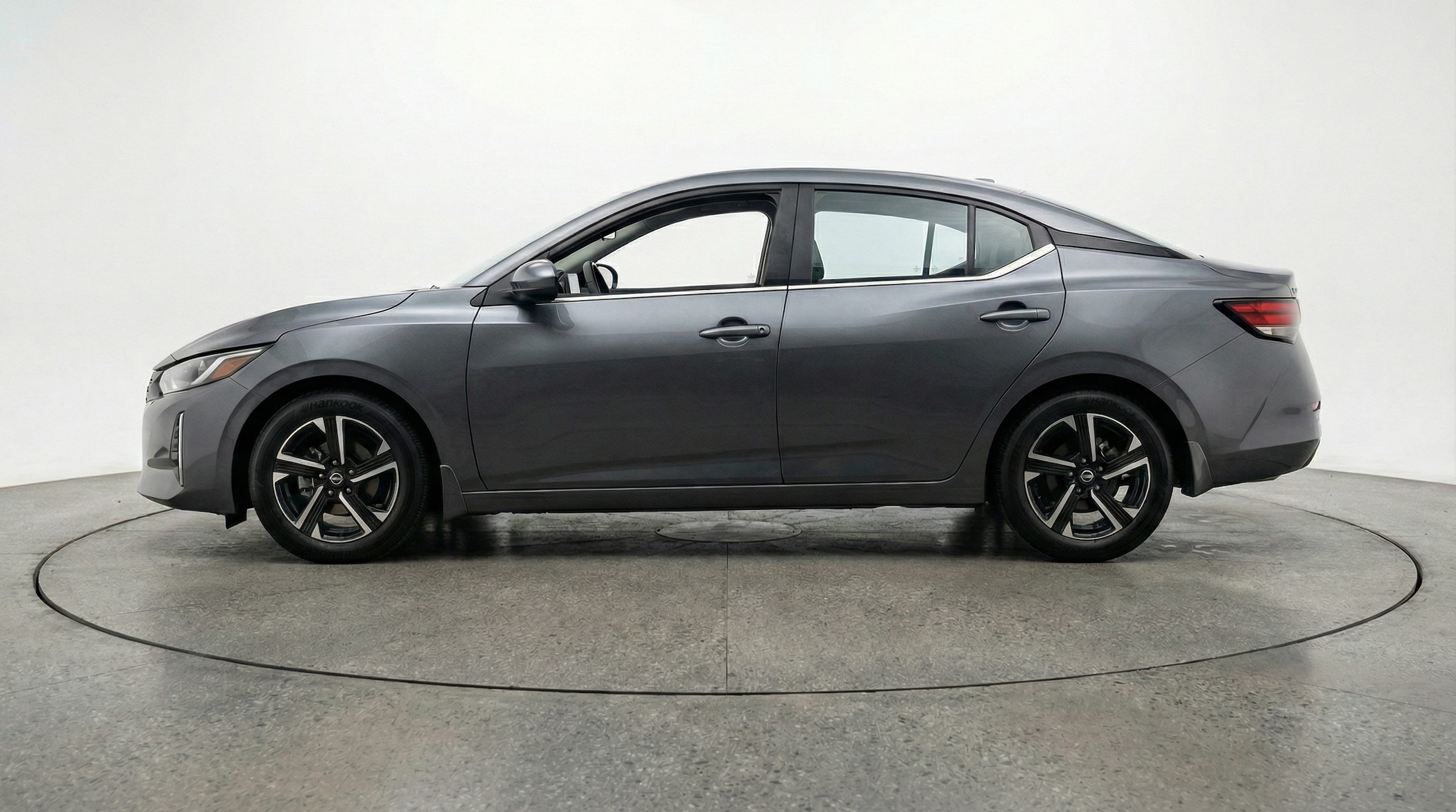 Thumbnail: 2025 Nissan Sentra - 4