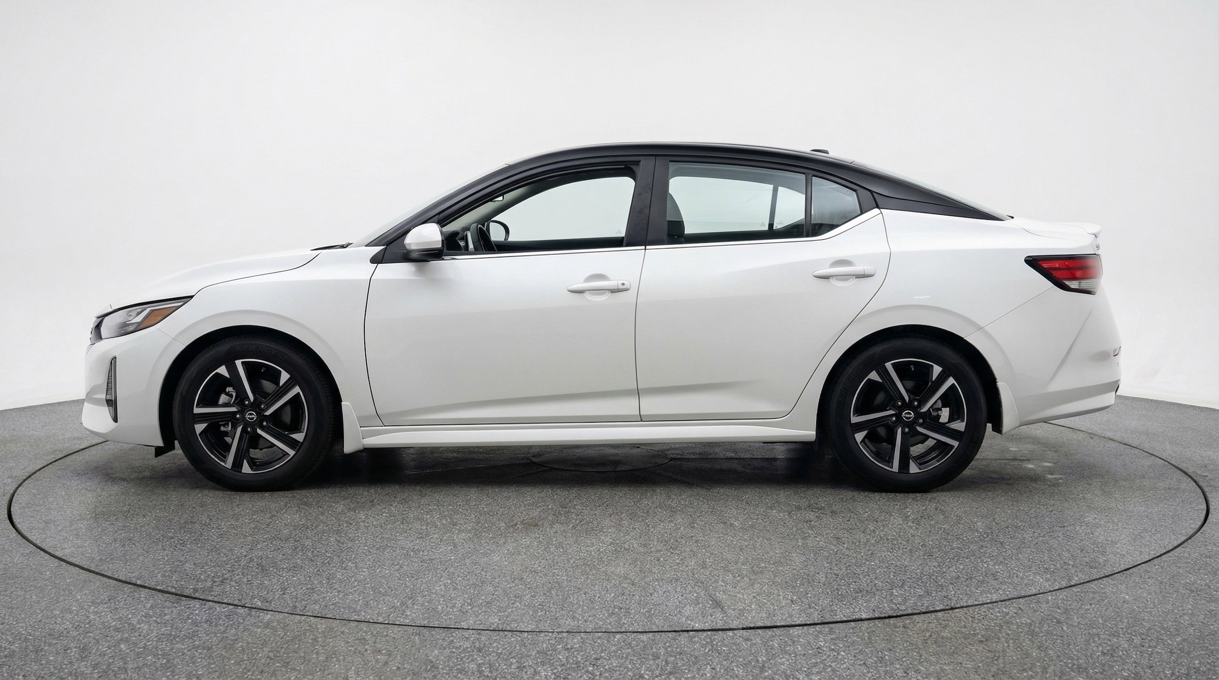 Thumbnail: 2025 Nissan Sentra - 5