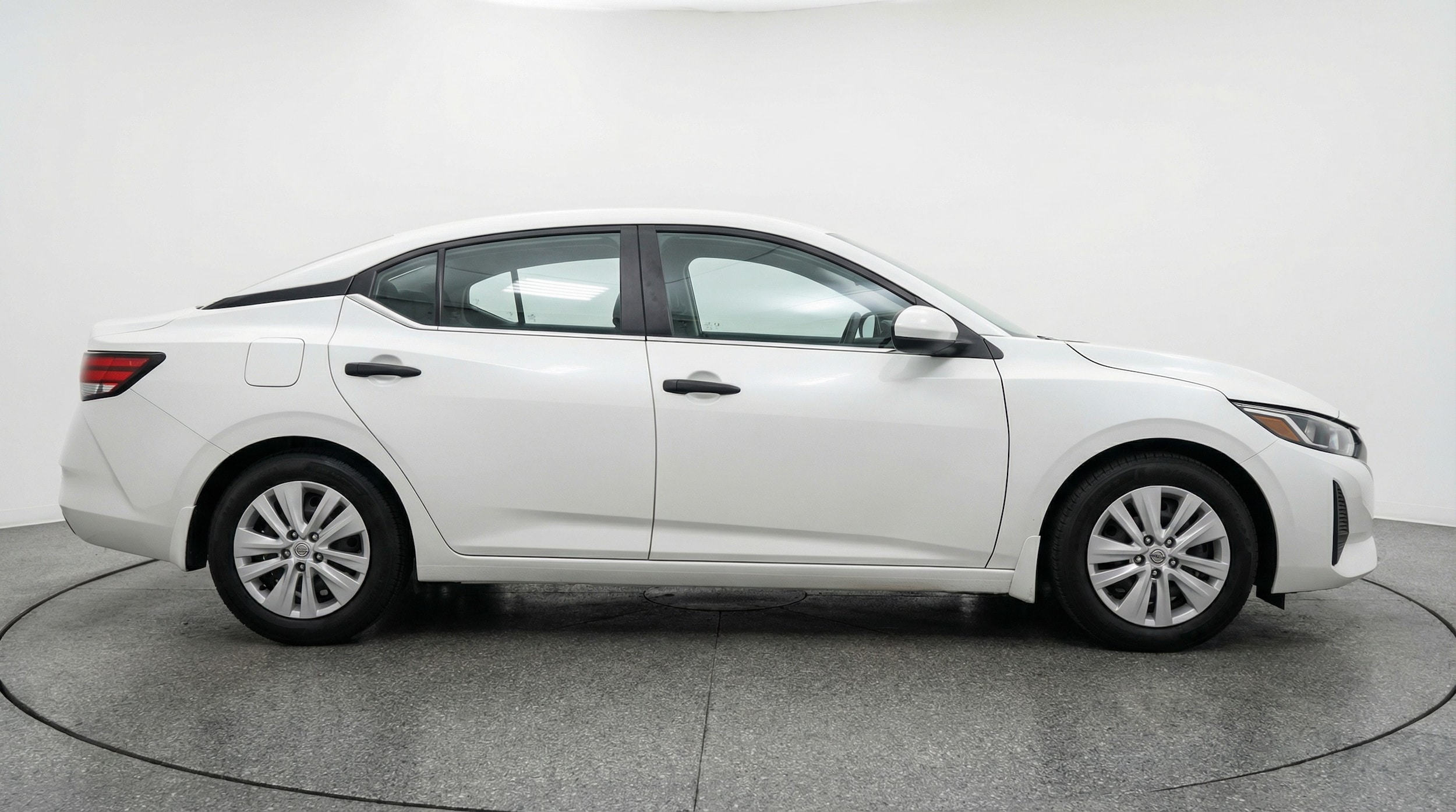 Thumbnail: 2025 Nissan Sentra - 8