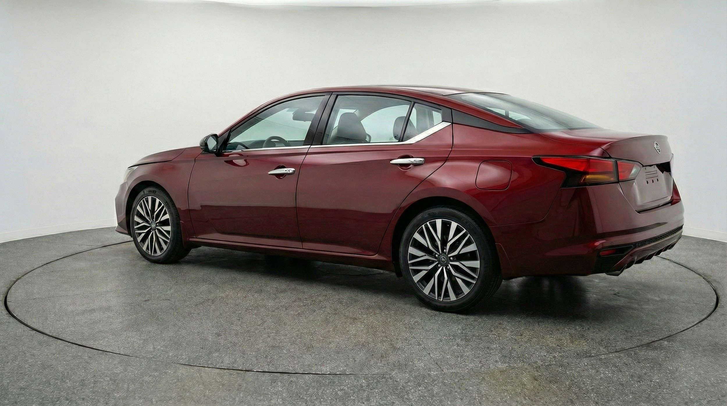 Thumbnail: 2025 Nissan Altima - 6