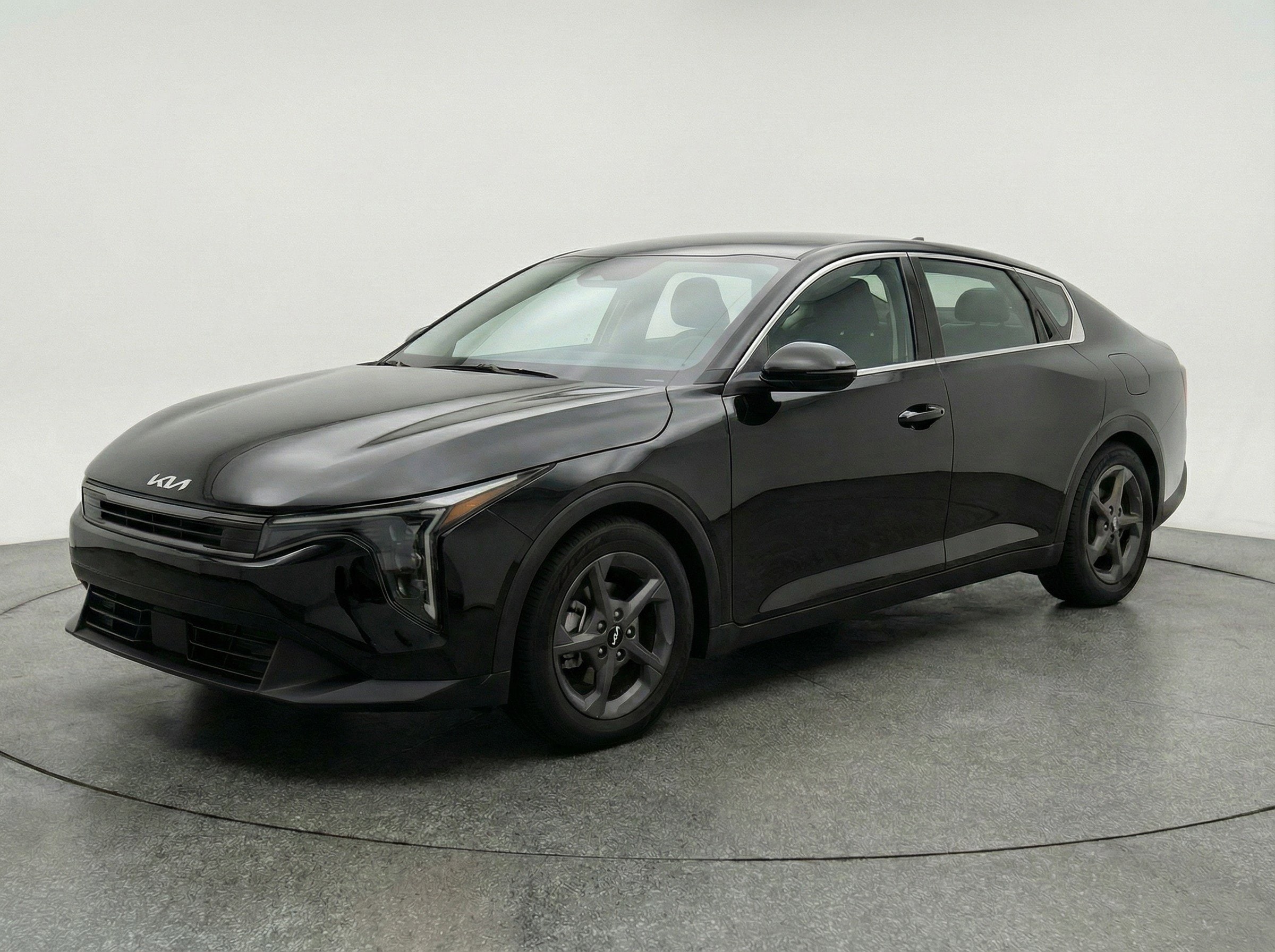 Thumbnail: 2025 Kia K4 - 3