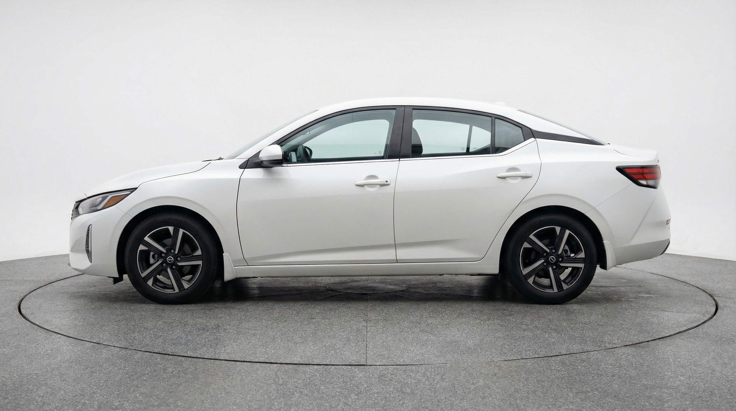 Thumbnail: 2025 Nissan Sentra - 5