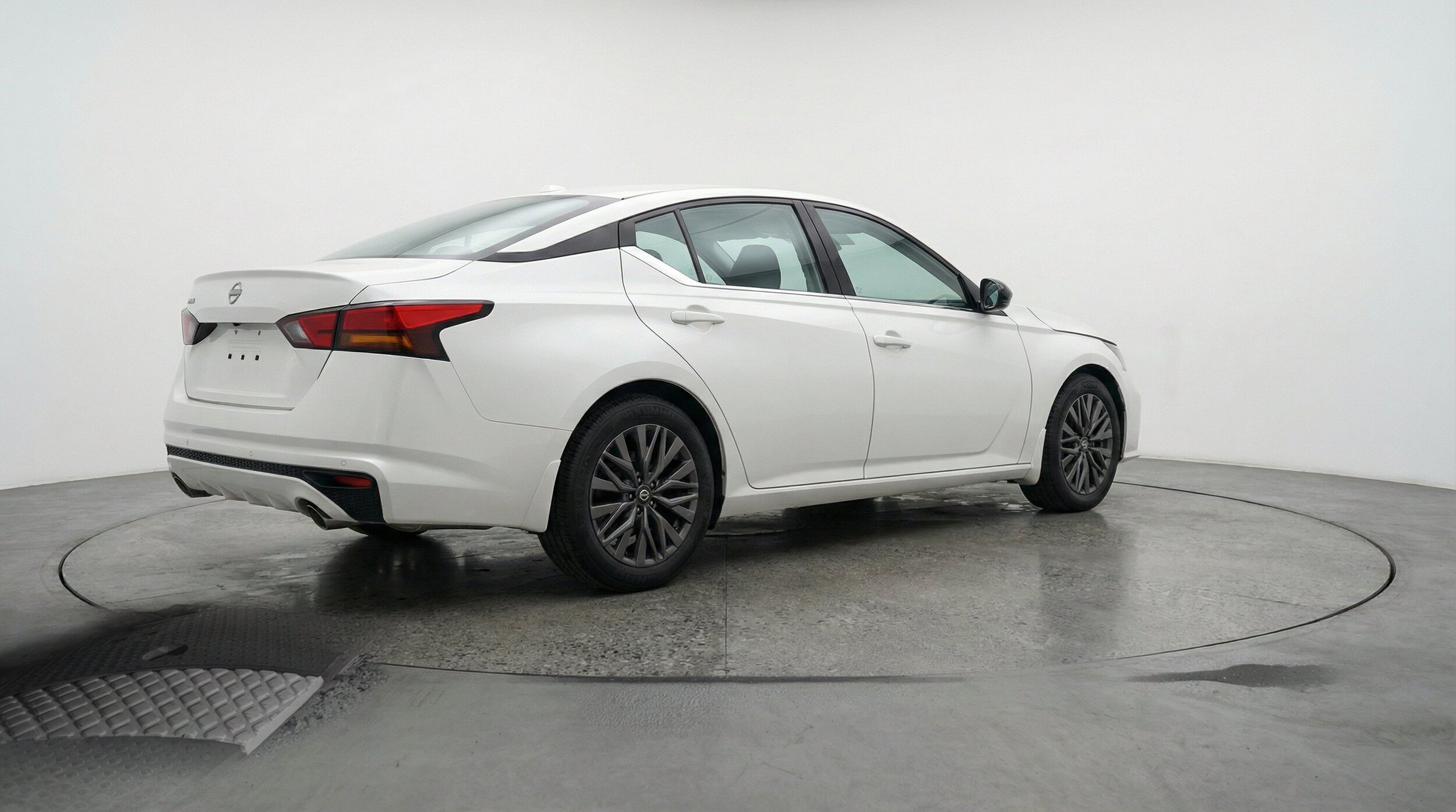 Thumbnail: 2026 Nissan Altima - 9