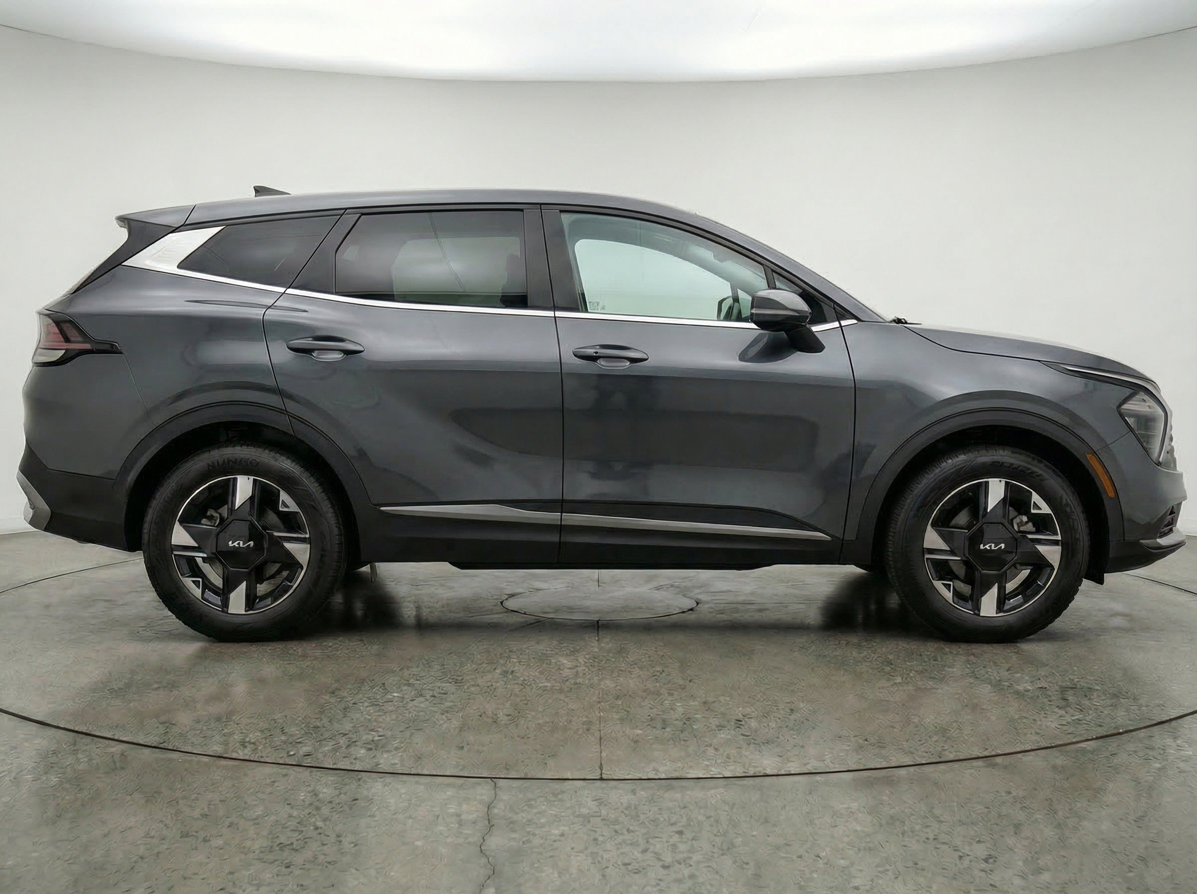 Thumbnail: 2026 Kia Sportage - 10