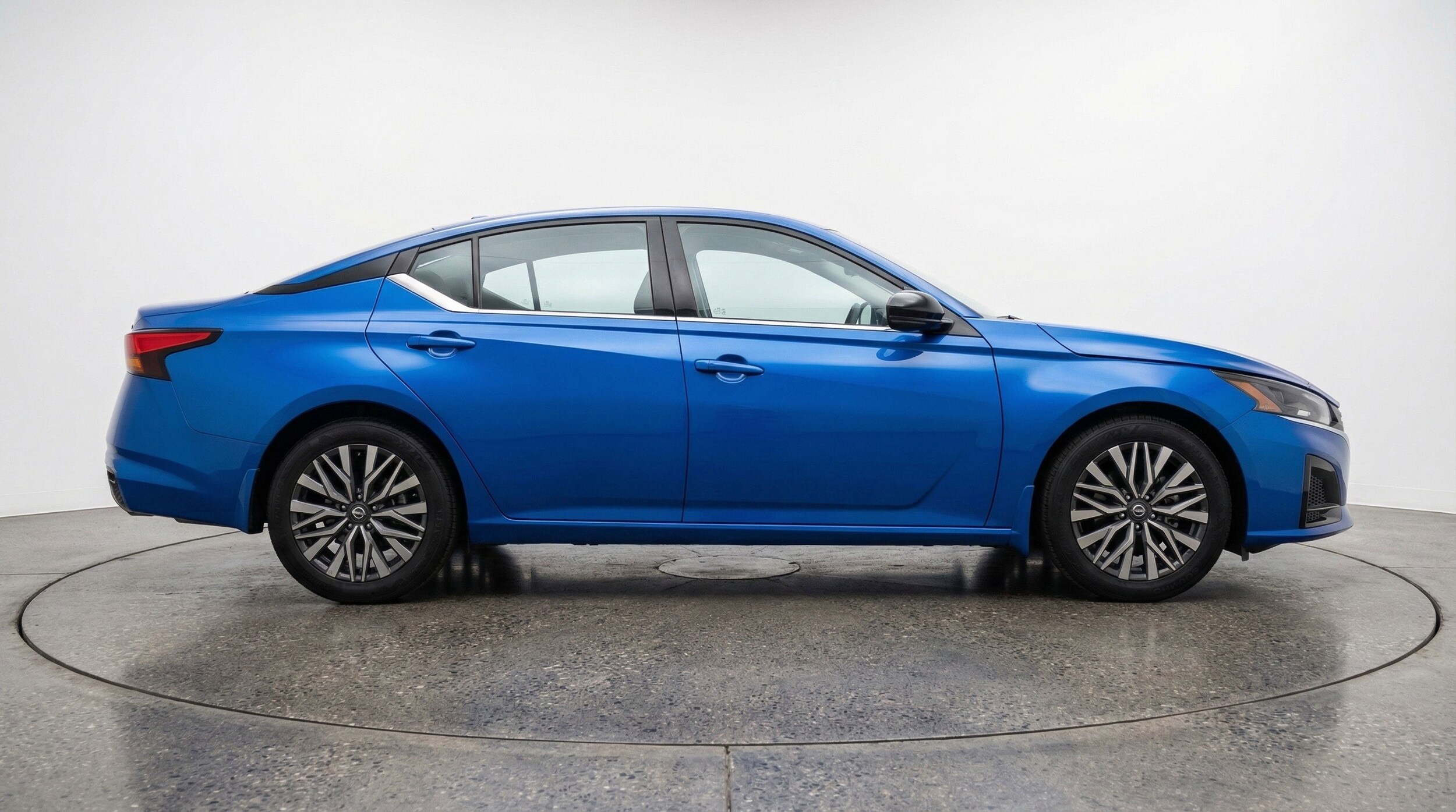 Thumbnail: 2025 Nissan Altima - 11