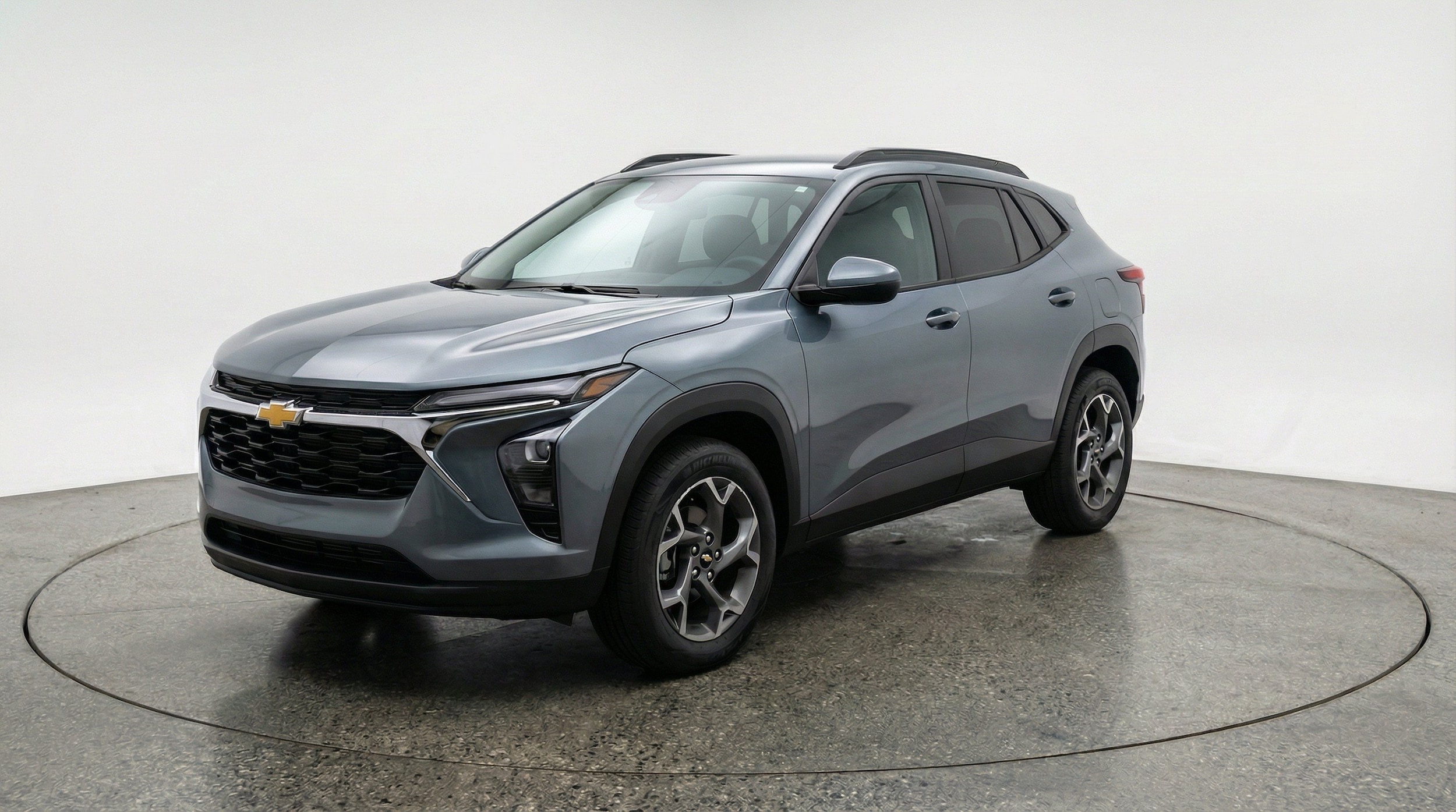 Thumbnail: 2025 Chevrolet Trax - 3