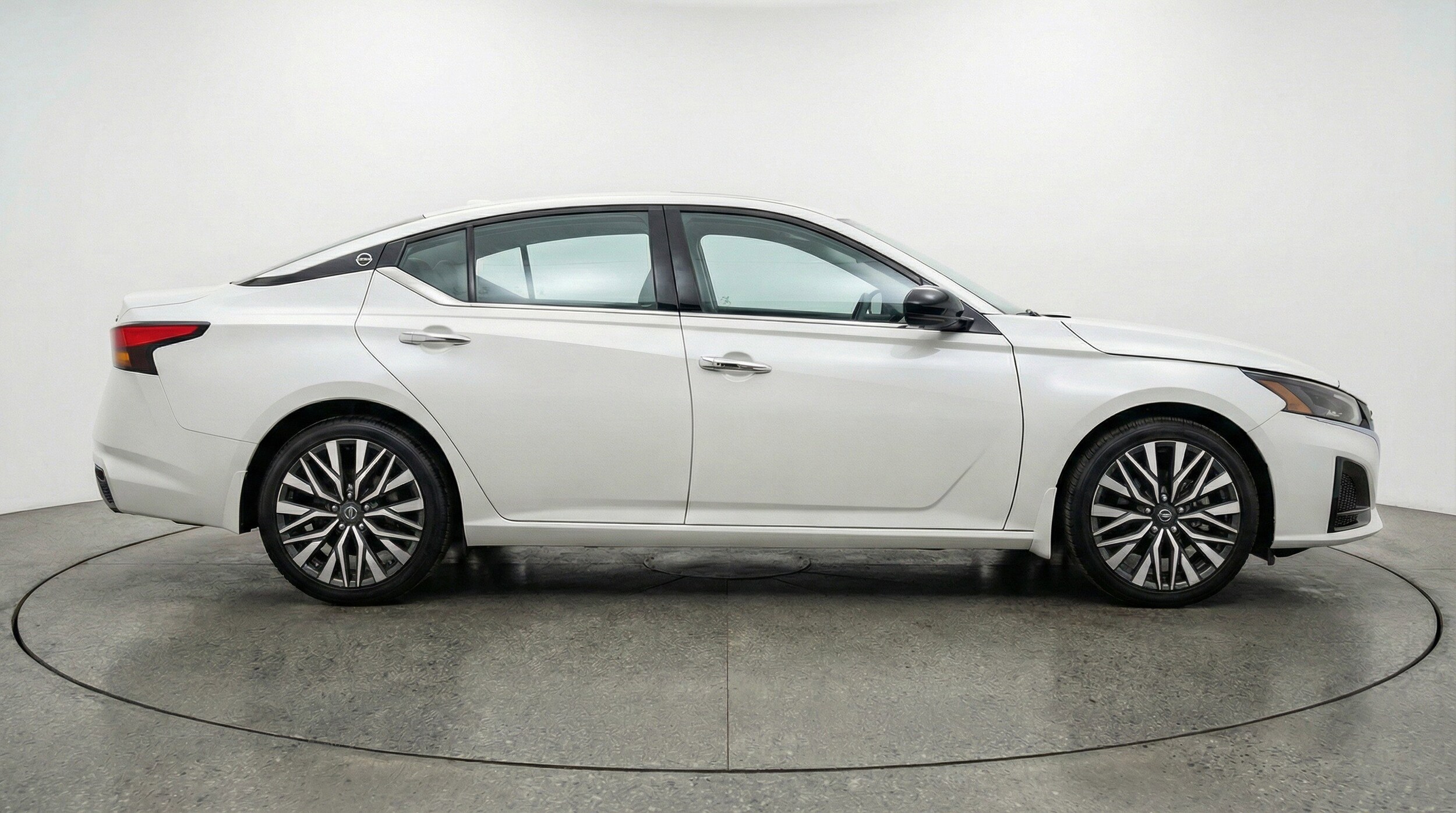 Thumbnail: 2025 Nissan Altima - 11