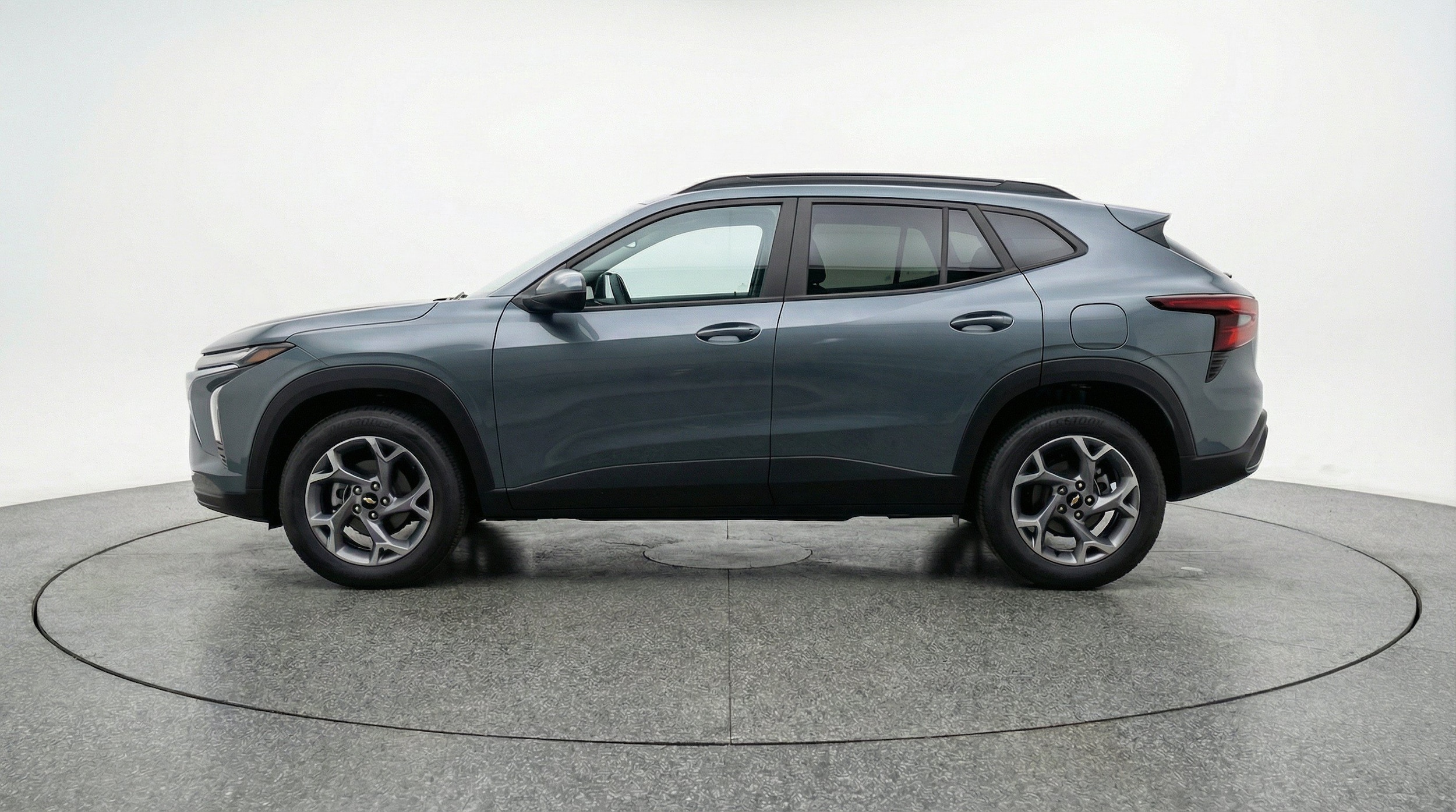 Thumbnail: 2025 Chevrolet Trax - 5