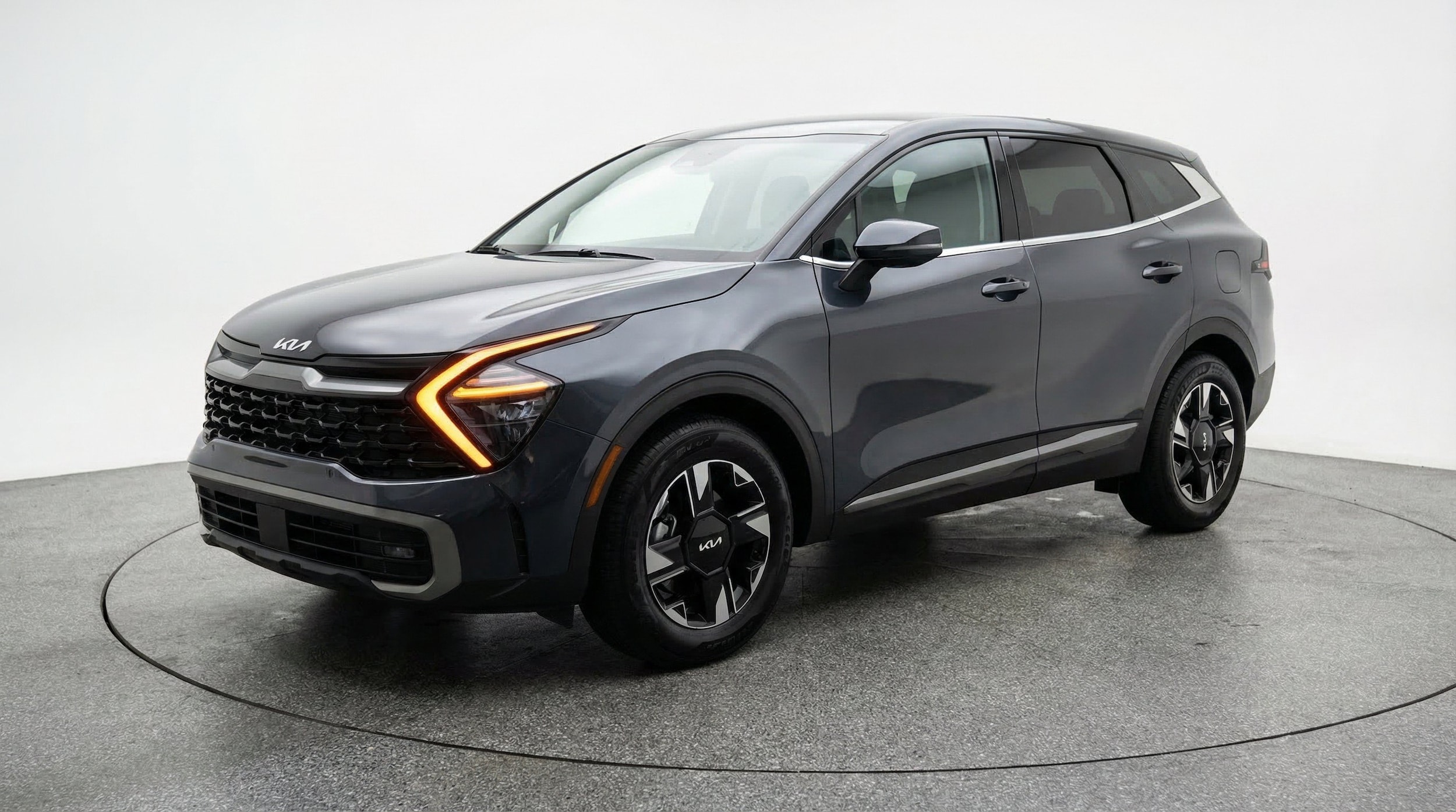 Thumbnail: 2026 Kia Sportage - 3