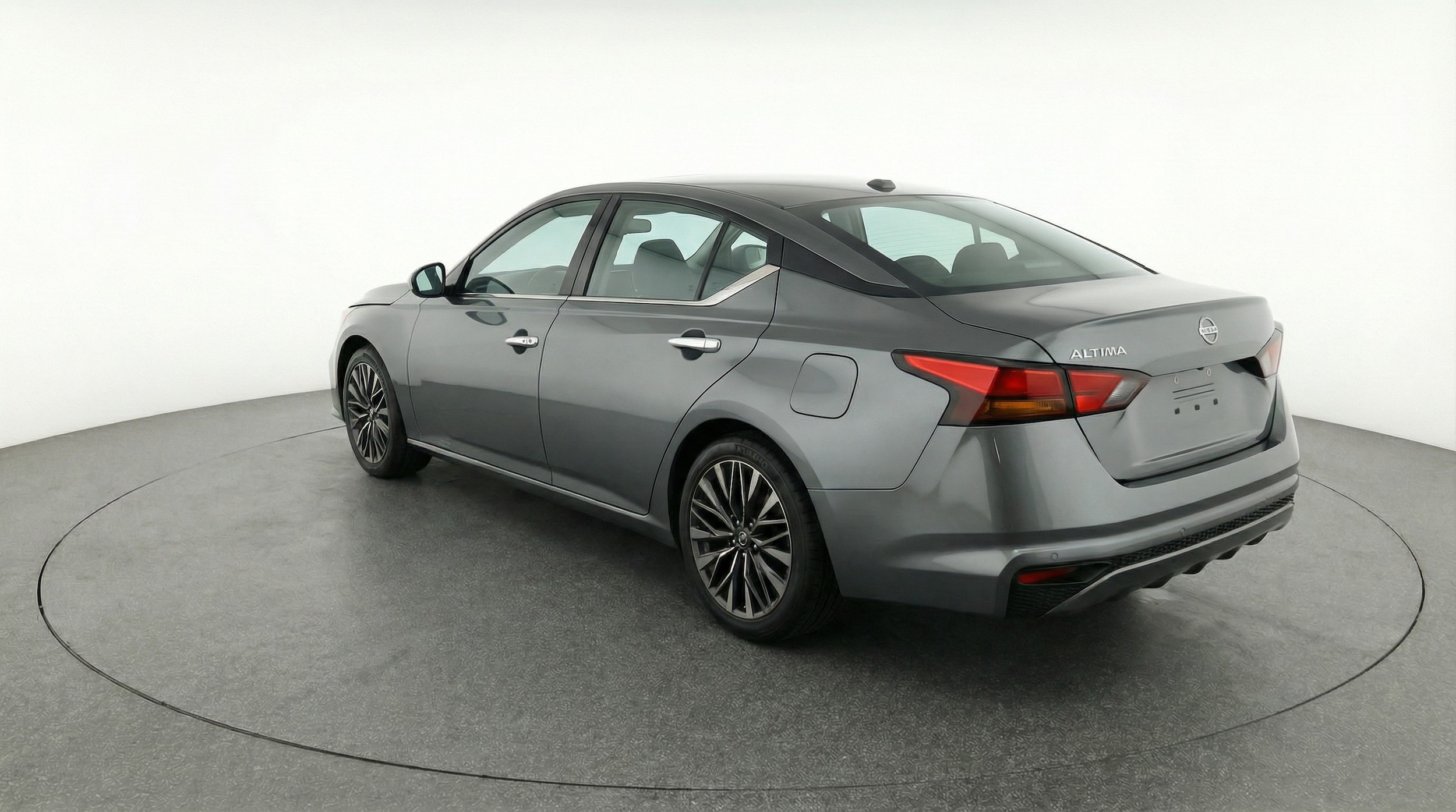 Thumbnail: 2025 Nissan Altima - 5