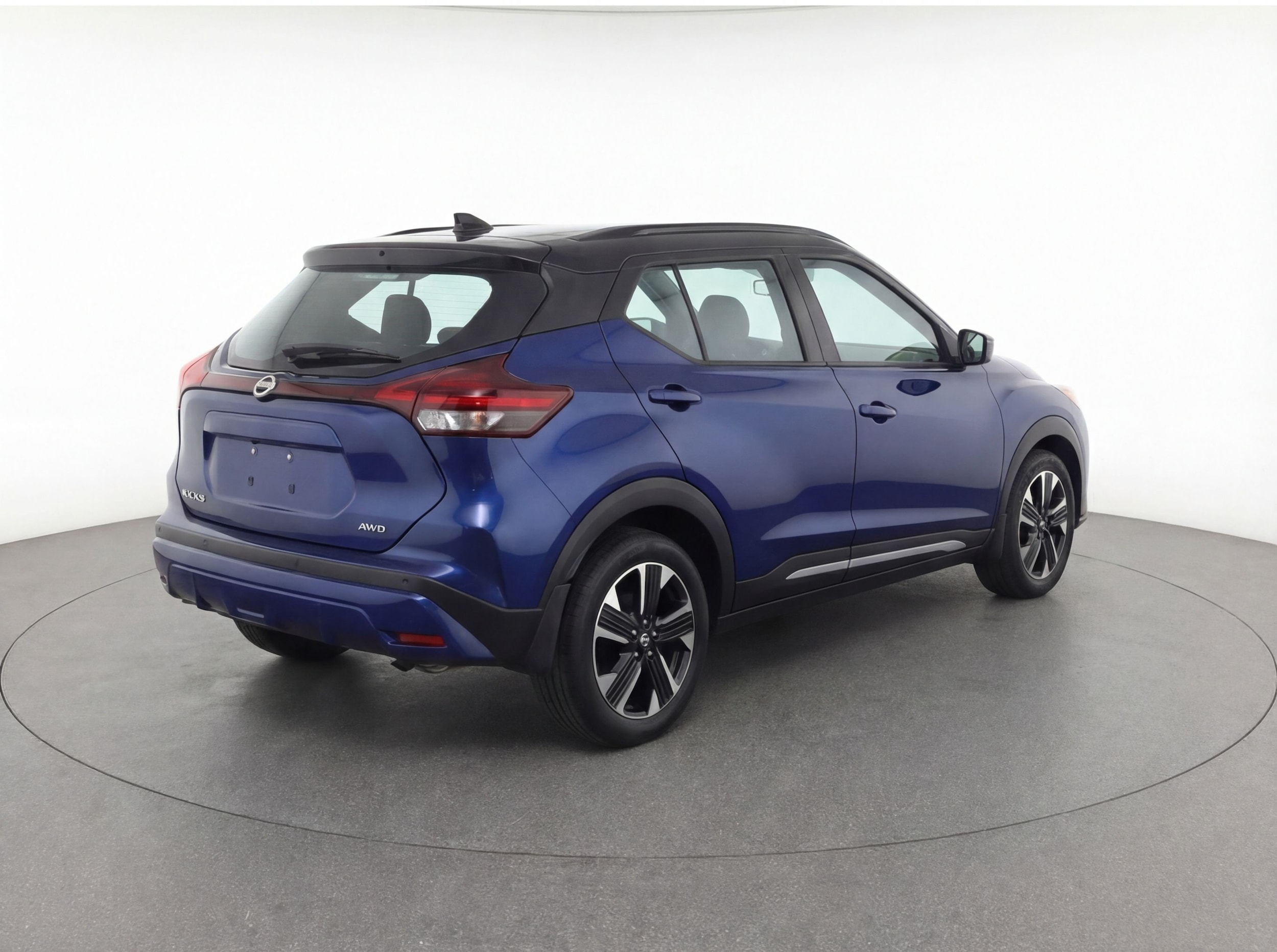 Thumbnail: 2025 Nissan Kicks - 9
