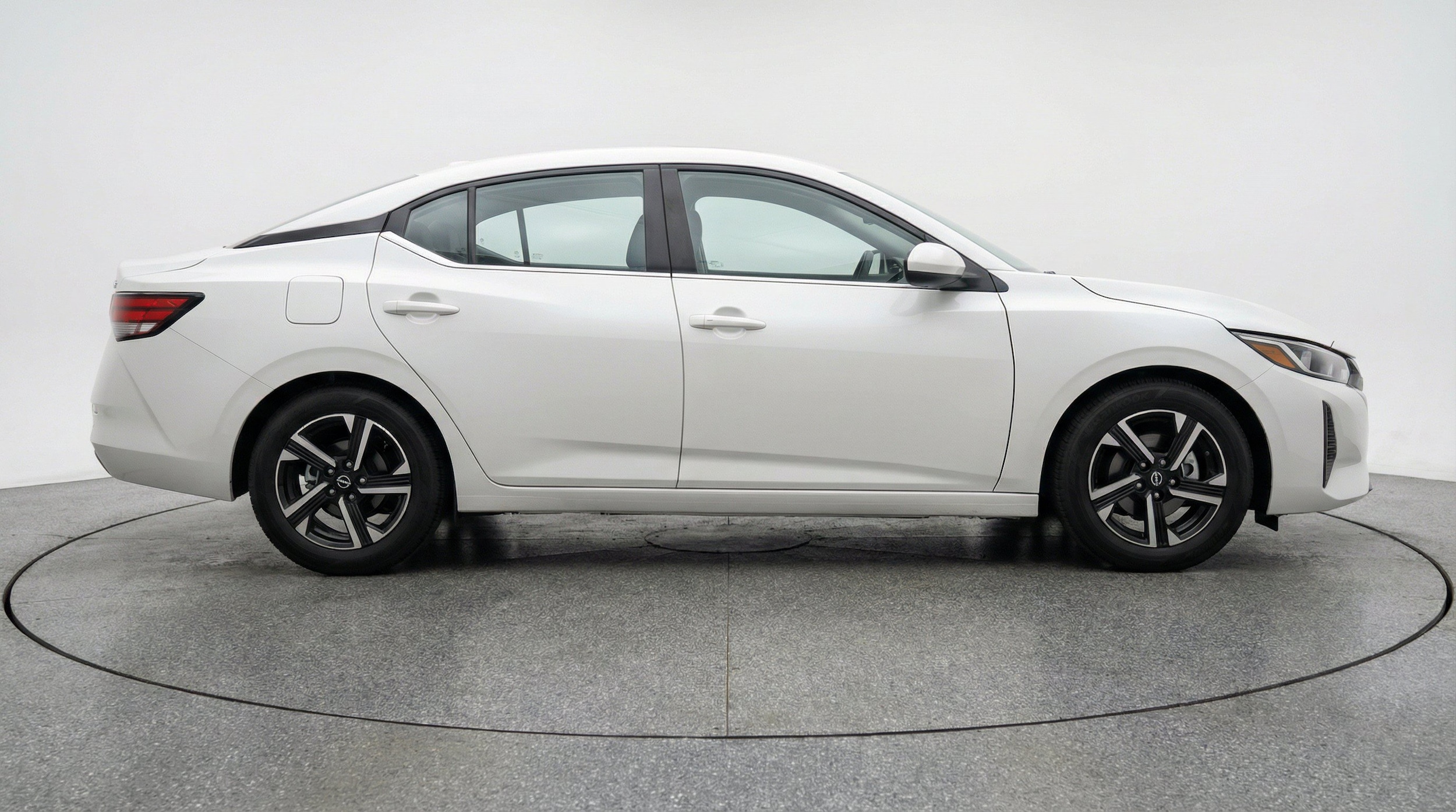 Thumbnail: 2025 Nissan Sentra - 11