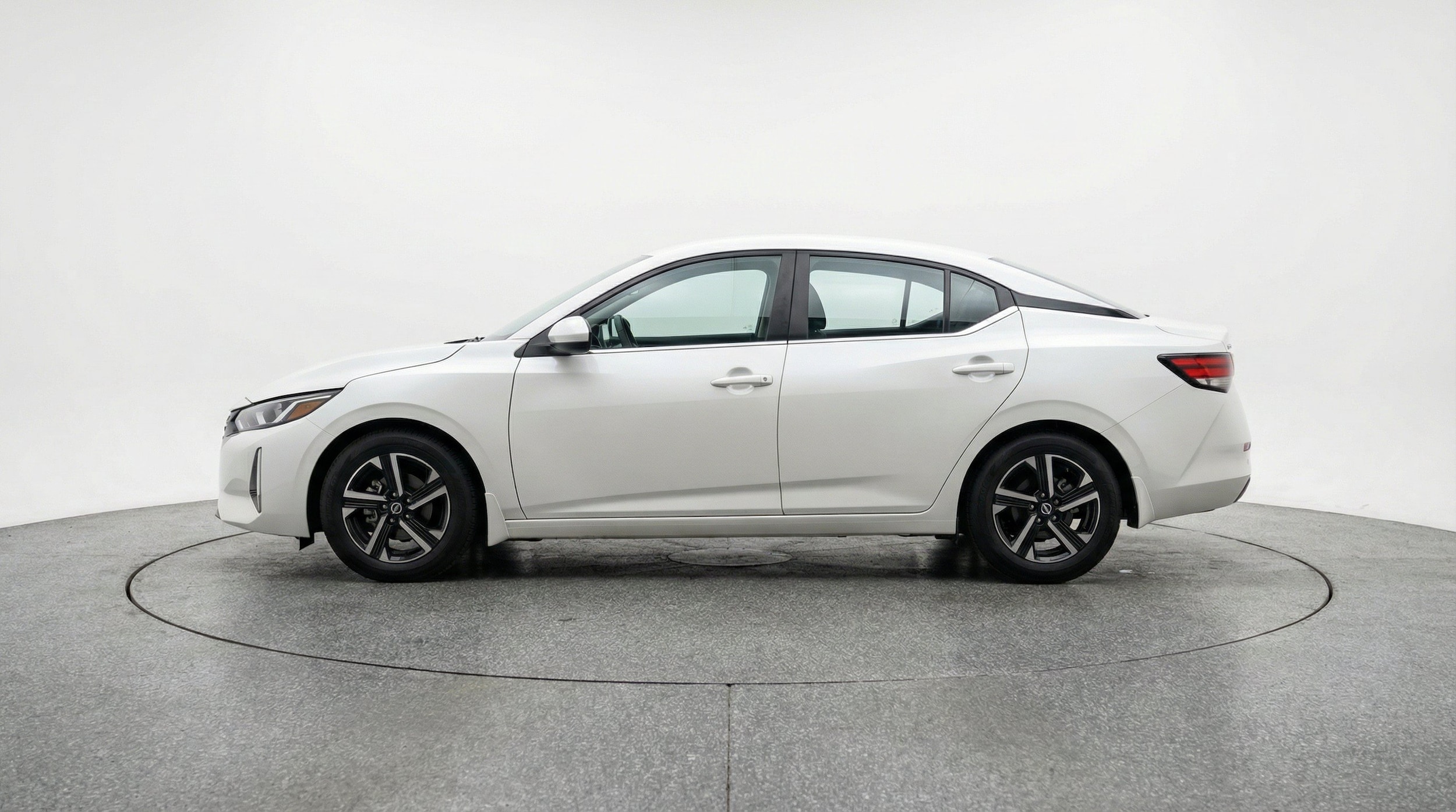 Thumbnail: 2025 Nissan Sentra - 5