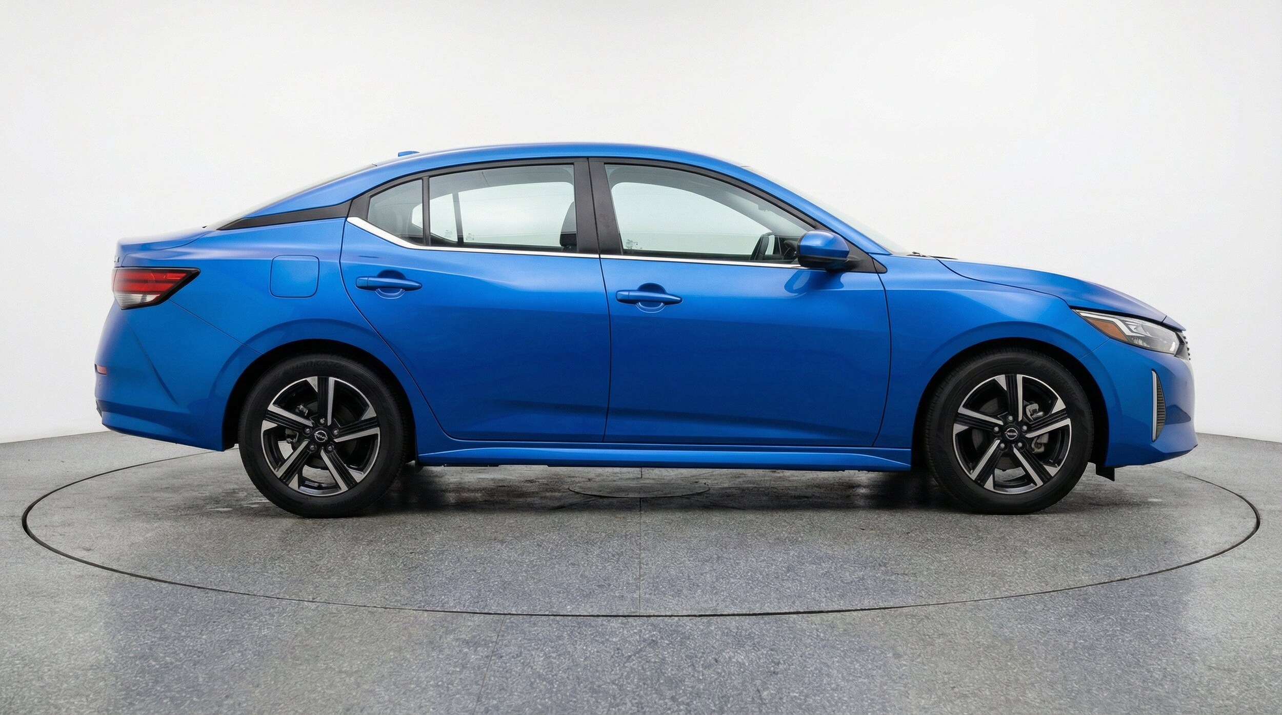 Thumbnail: 2025 Nissan Sentra - 11