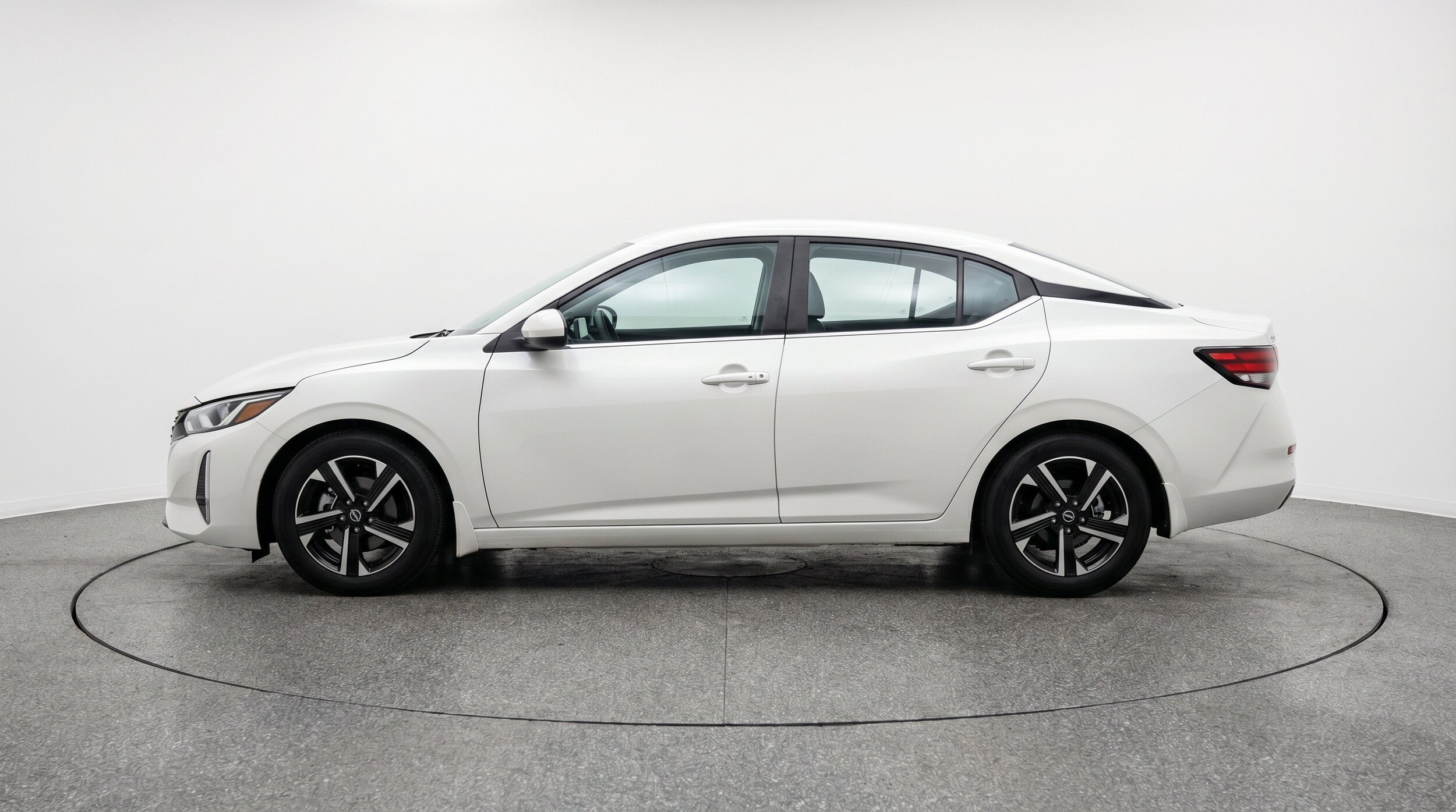 Thumbnail: 2025 Nissan Sentra - 5