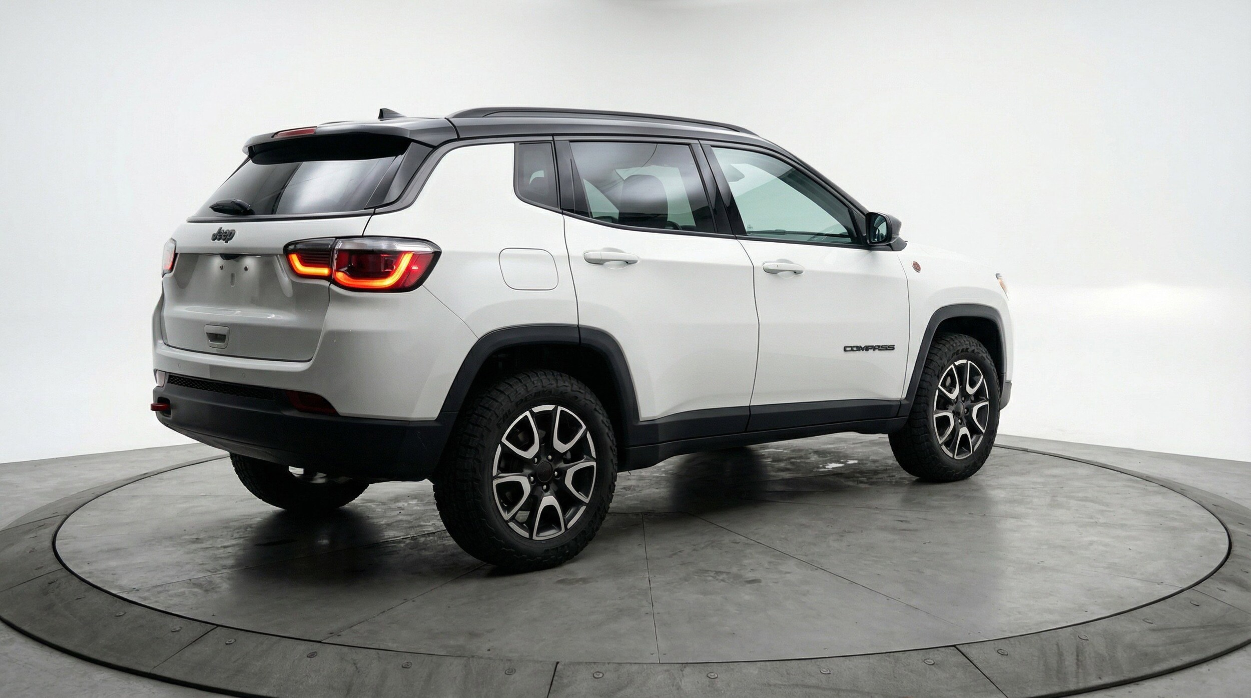 Thumbnail: 2025 Jeep Compass - 9
