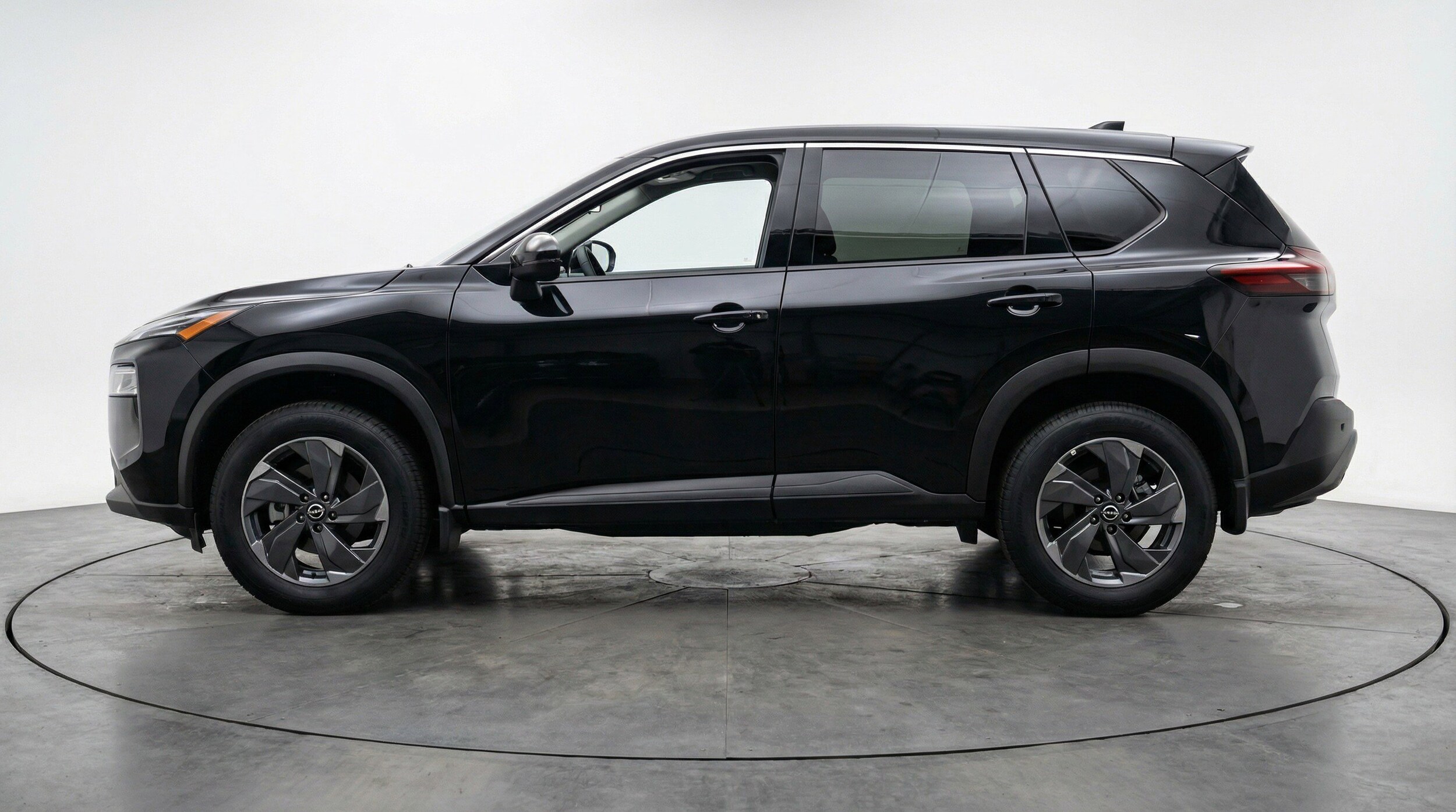 Thumbnail: 2025 Nissan Rogue - 5