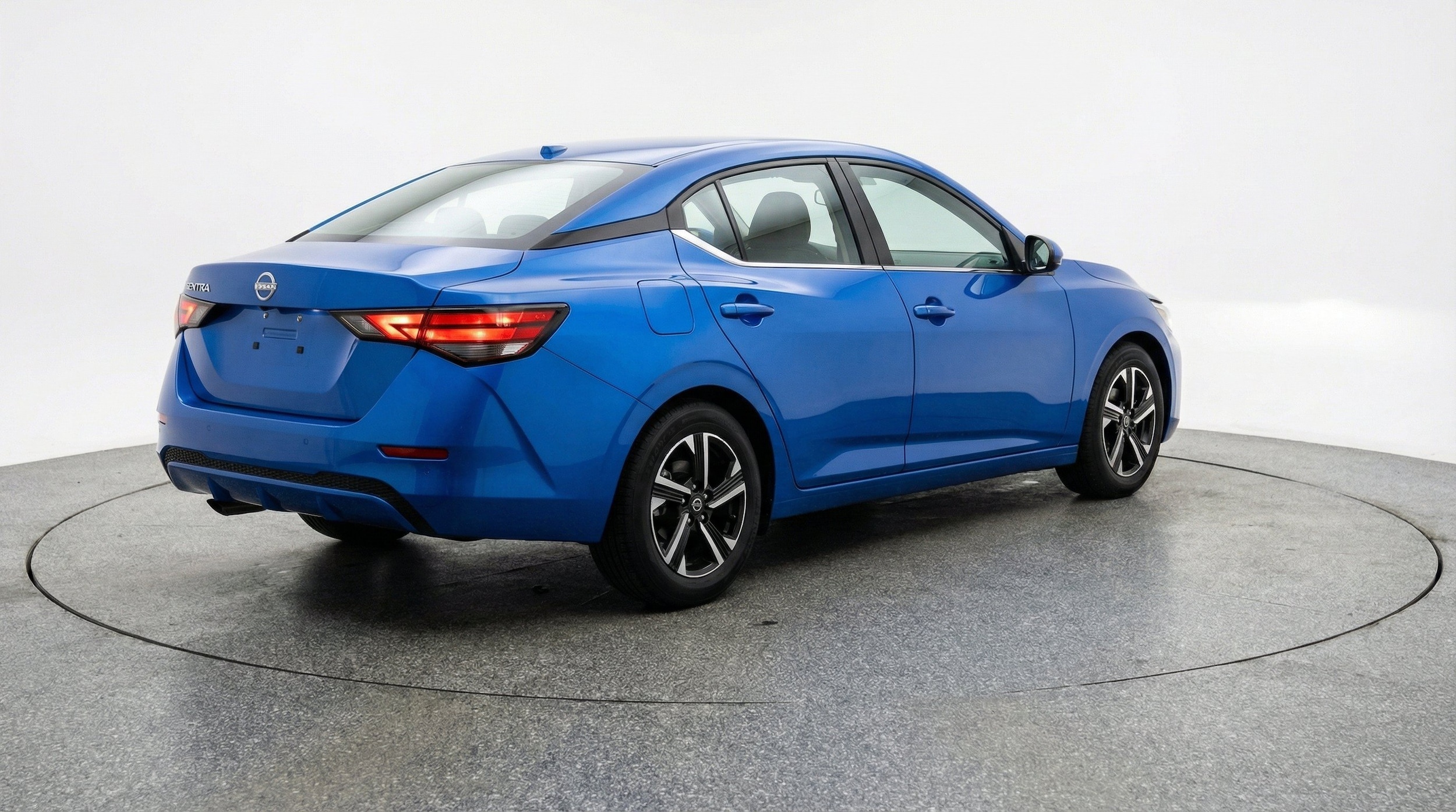 Thumbnail: 2025 Nissan Sentra - 9