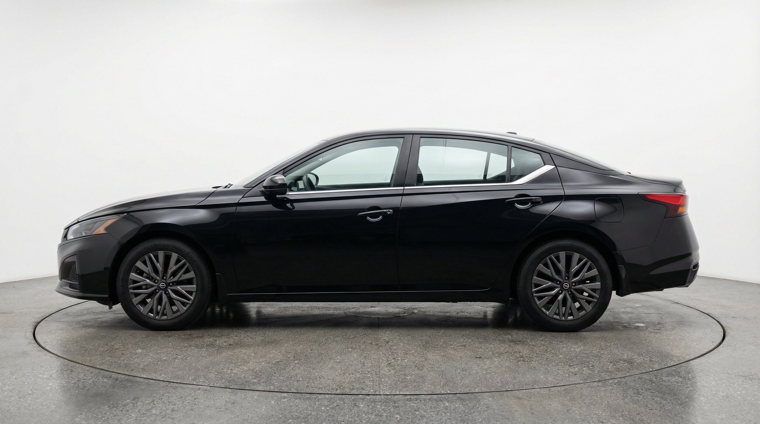 Thumbnail: 2026 Nissan Altima - 5