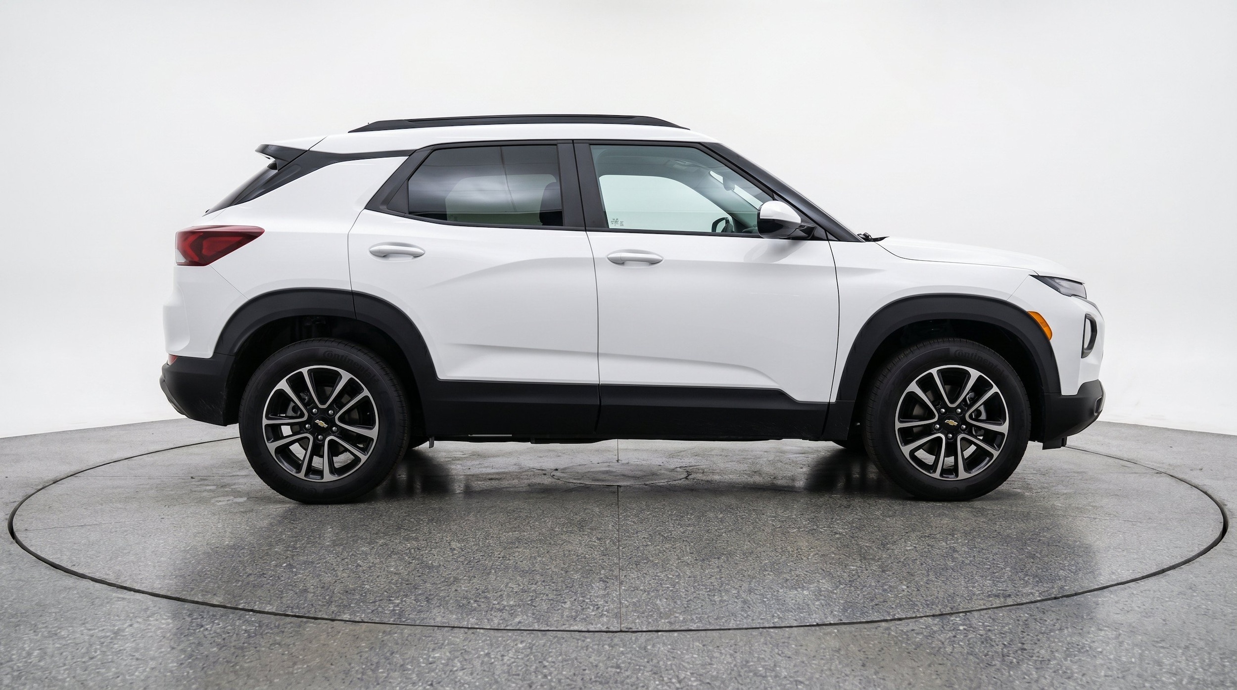 Thumbnail: 2025 Chevrolet TrailBlazer - 11