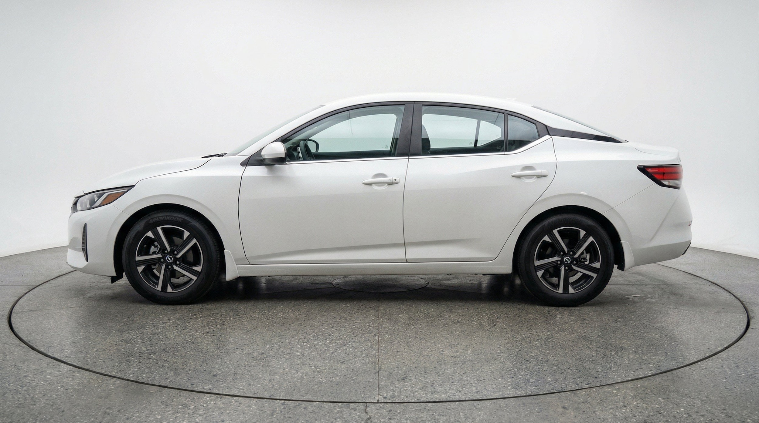 Thumbnail: 2025 Nissan Sentra - 5