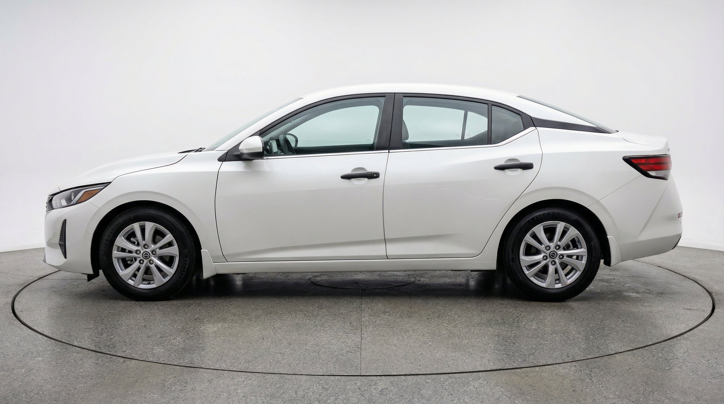 Thumbnail: 2025 Nissan Sentra - 5