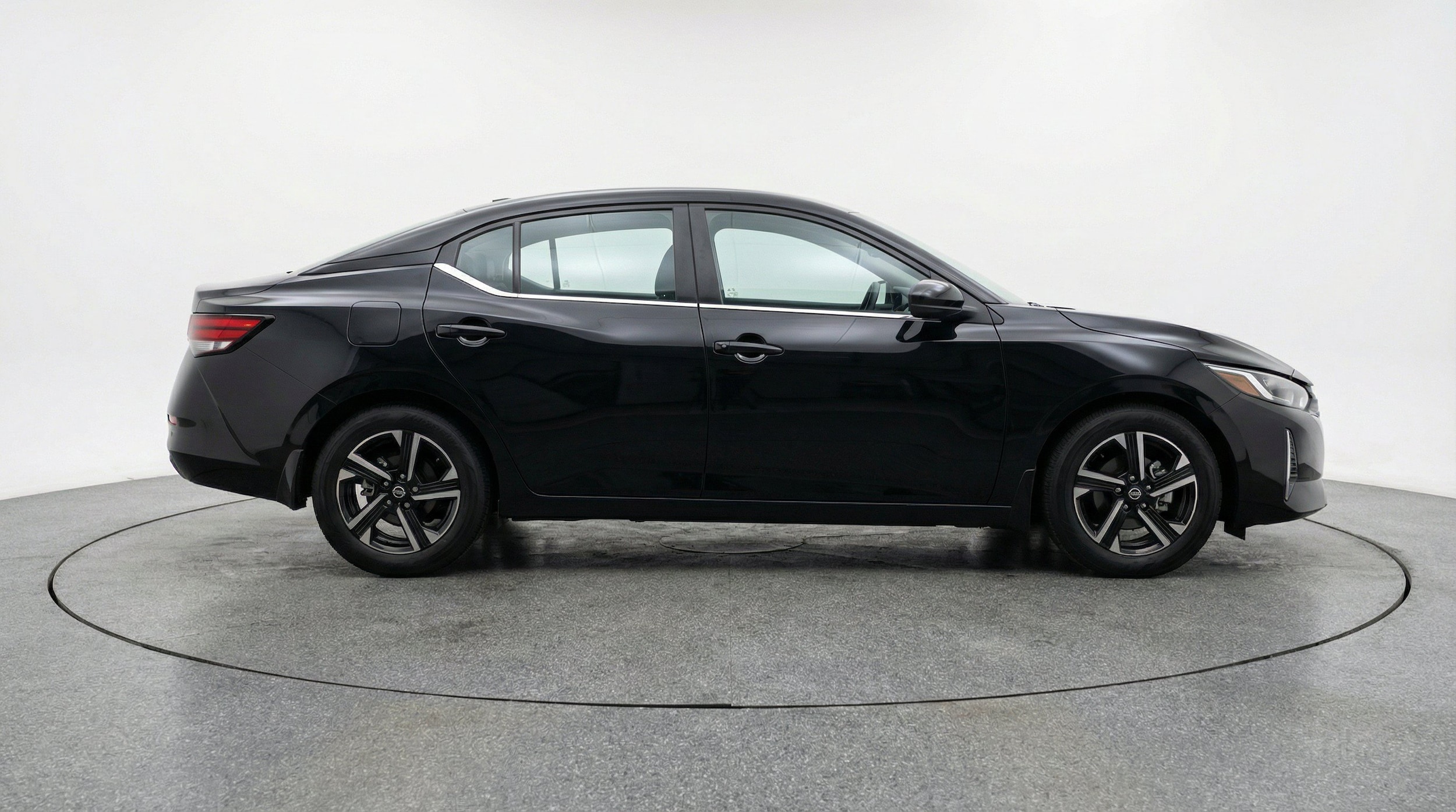 Thumbnail: 2025 Nissan Sentra - 11