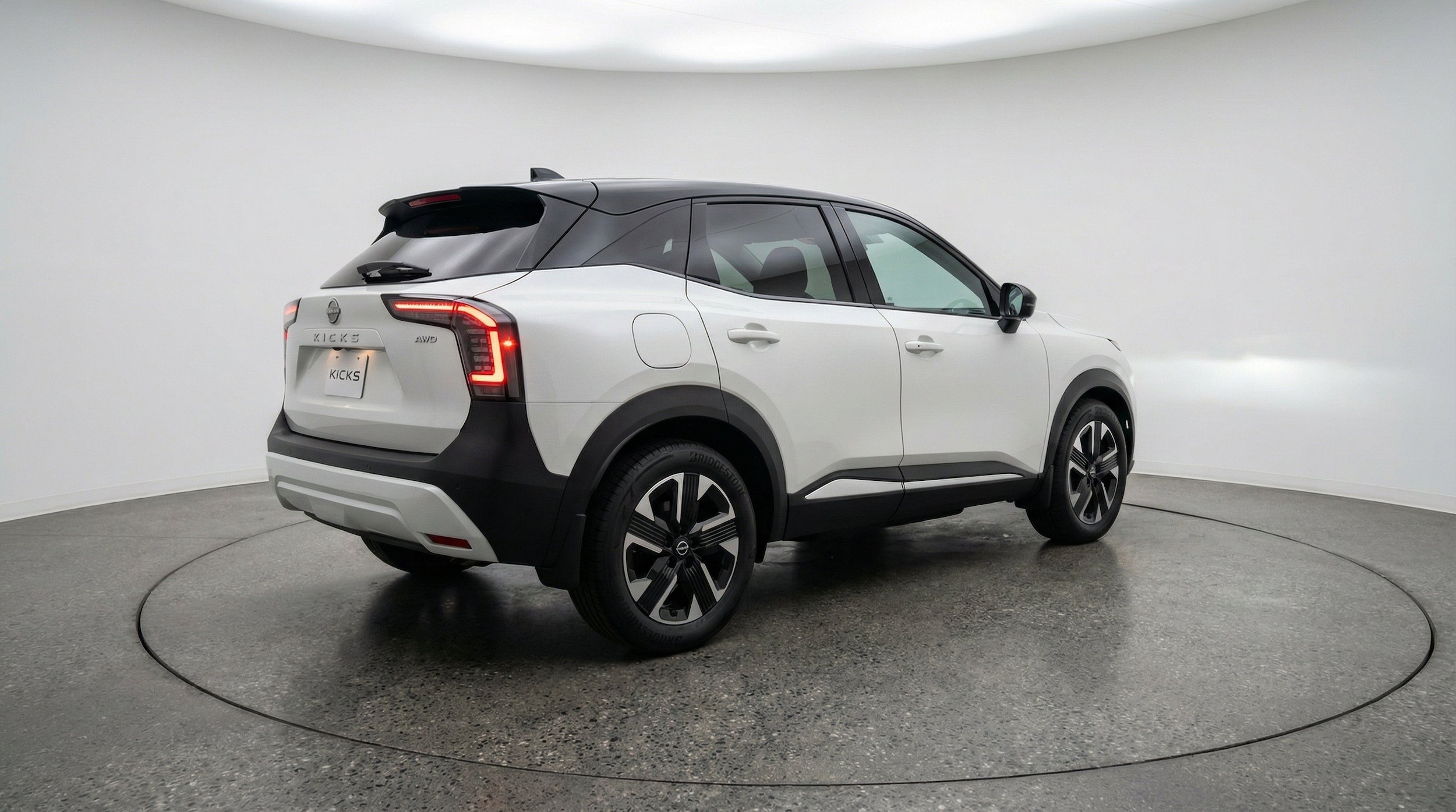 Thumbnail: 2026 Nissan Kicks - 9