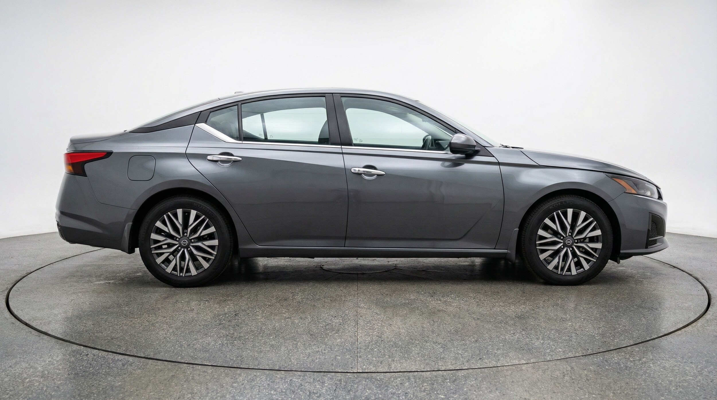 Thumbnail: 2025 Nissan Altima - 8