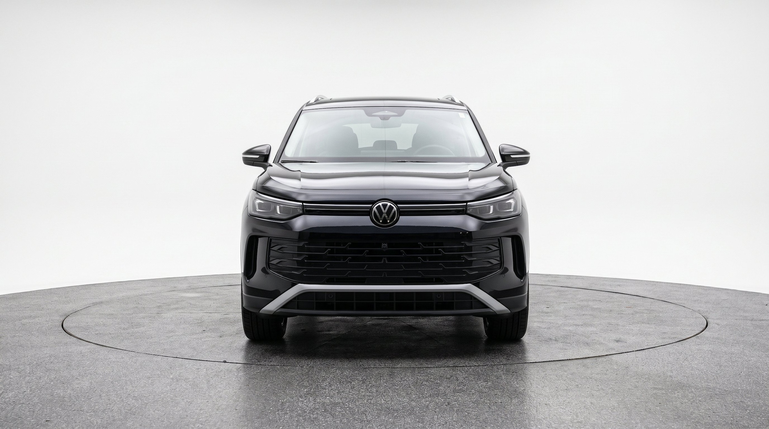 Thumbnail: 2026 Volkswagen Tiguan - 2