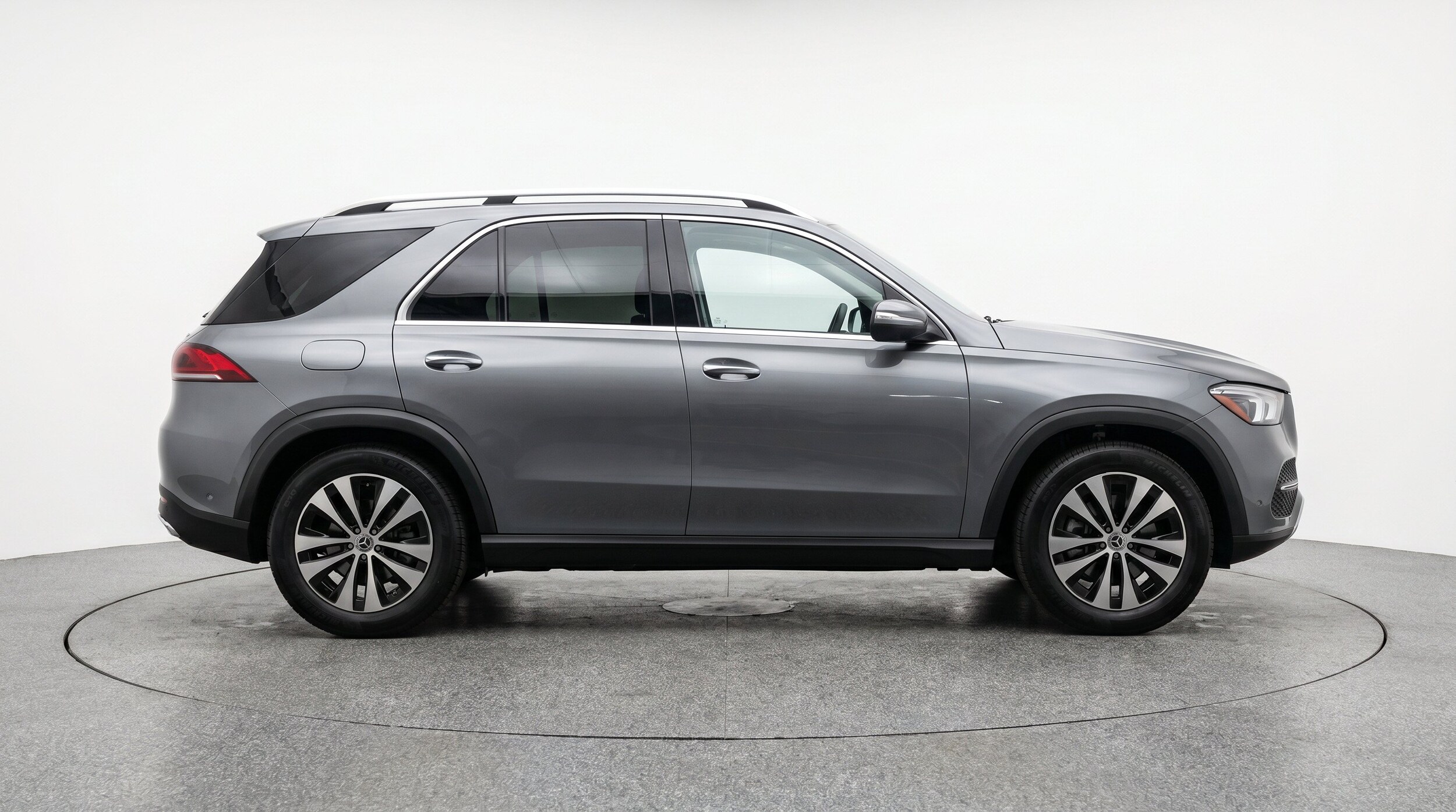 Thumbnail: 2026 Mercedes-Benz GLE - 10