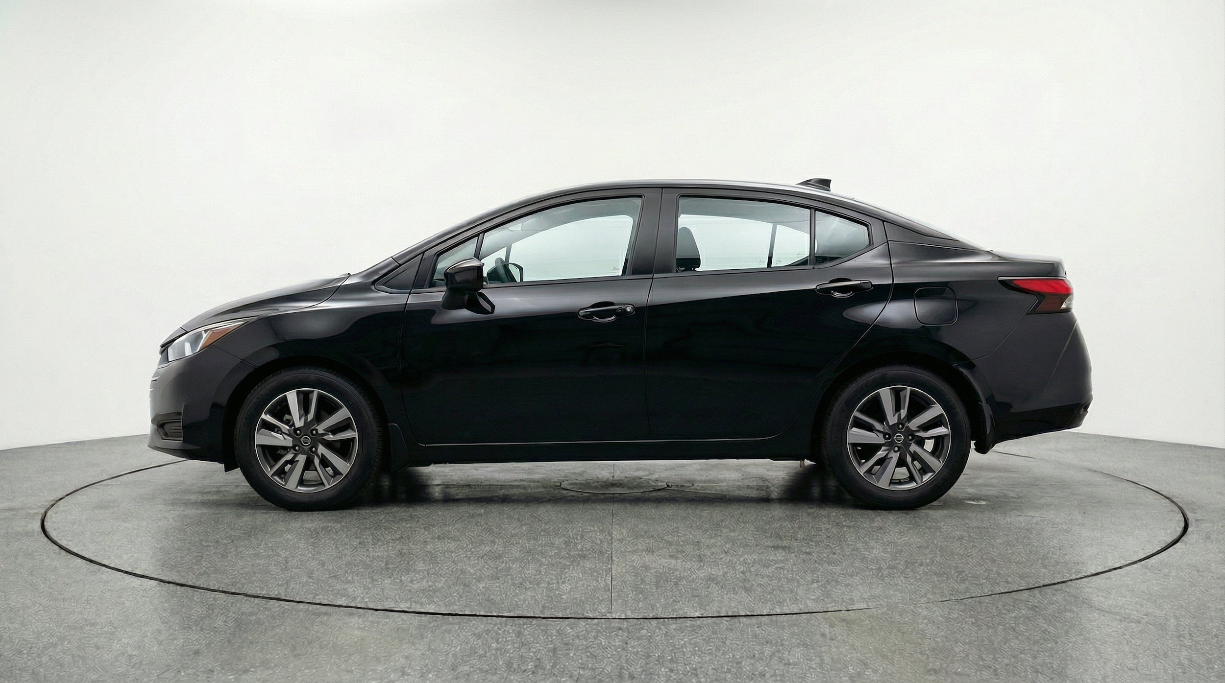 Thumbnail: 2025 Nissan Versa - 5